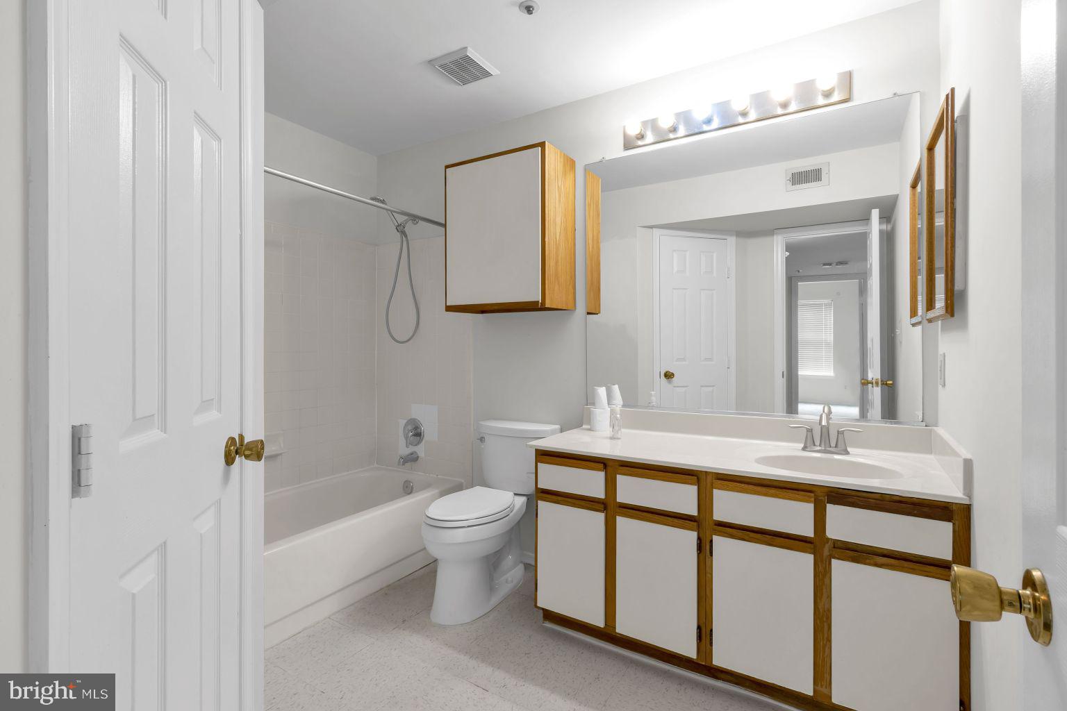 LORDS LANDING - Residential Lease