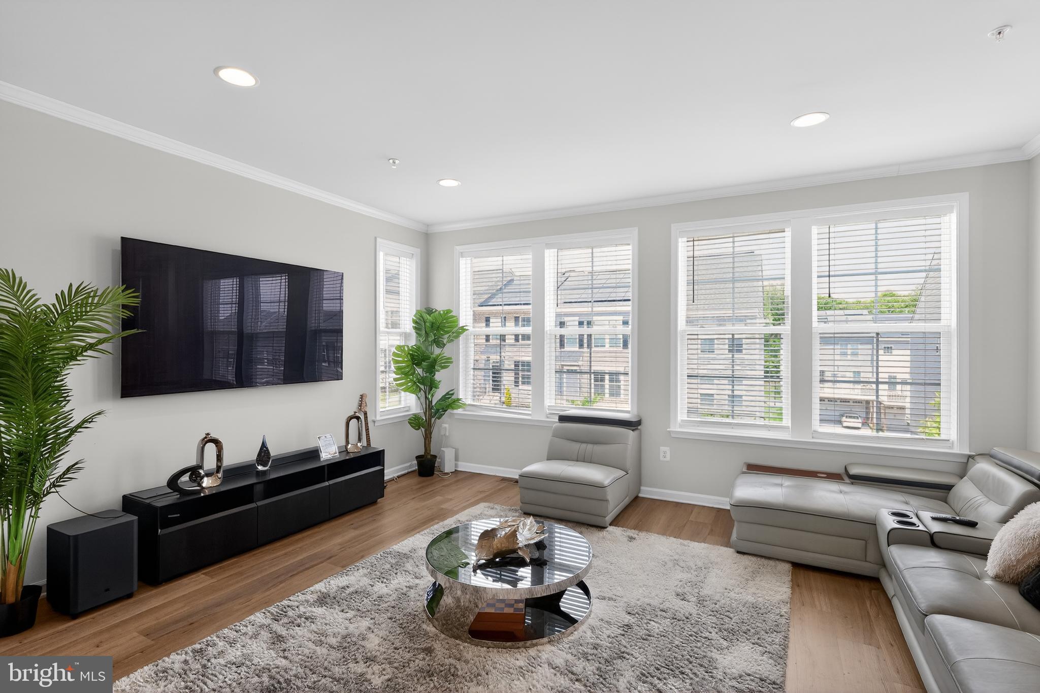 LAUREL OVERLOOK - Residential