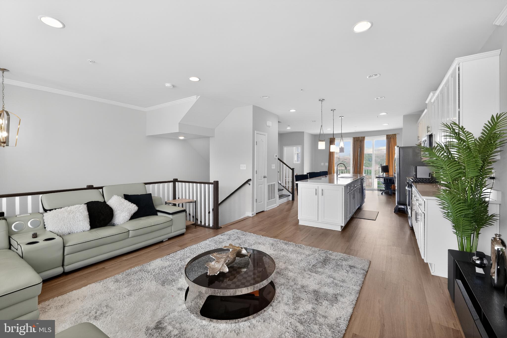 LAUREL OVERLOOK - Residential