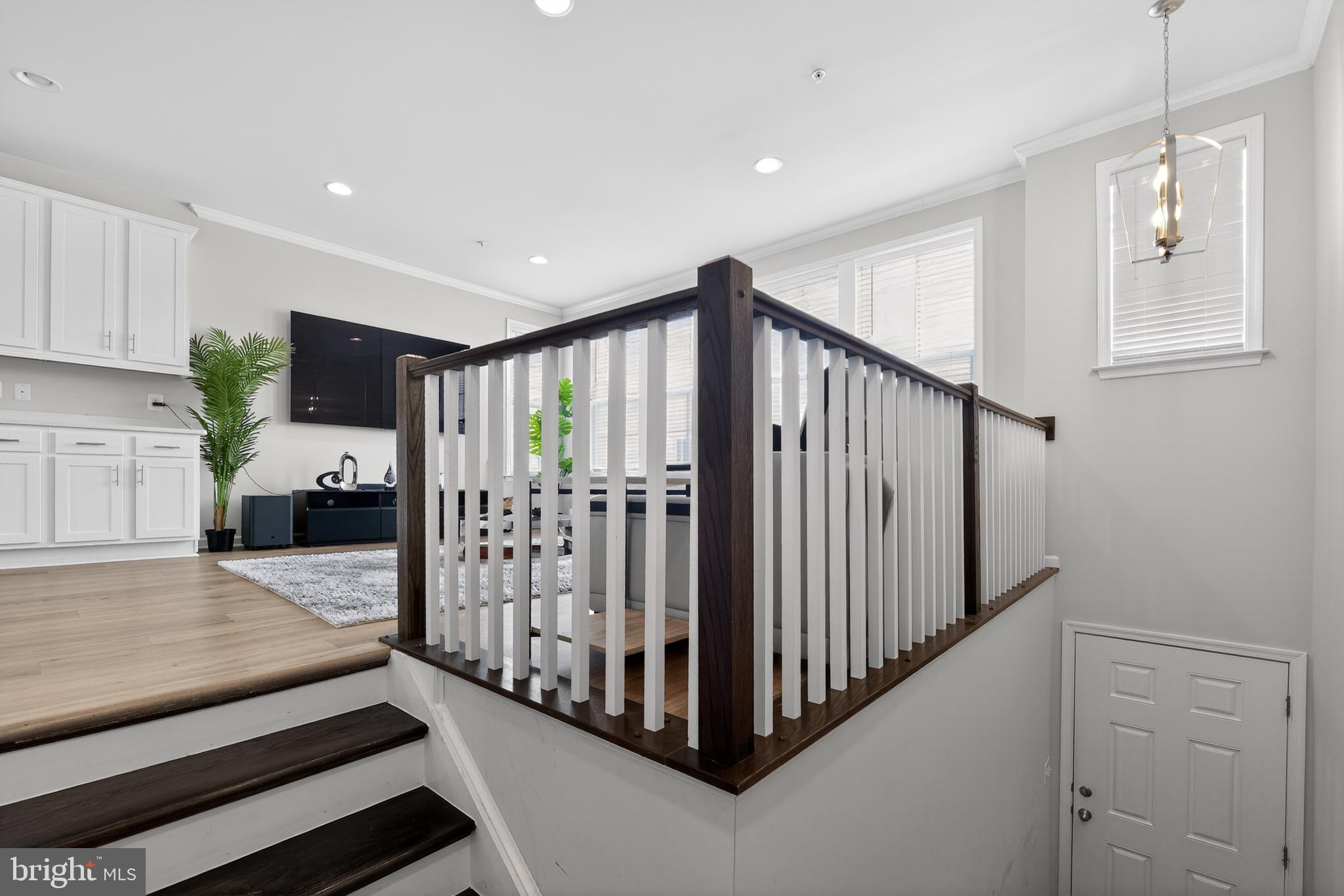 LAUREL OVERLOOK - Residential