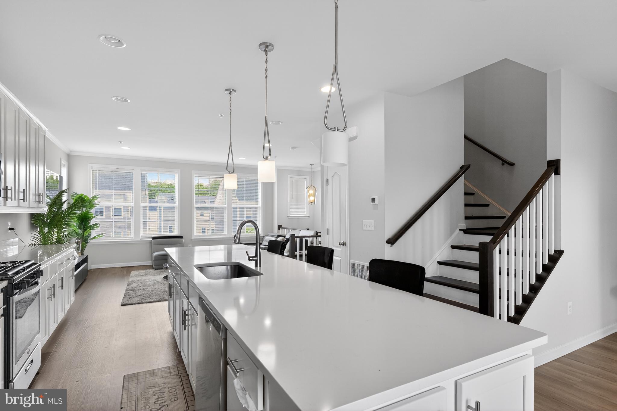 LAUREL OVERLOOK - Residential
