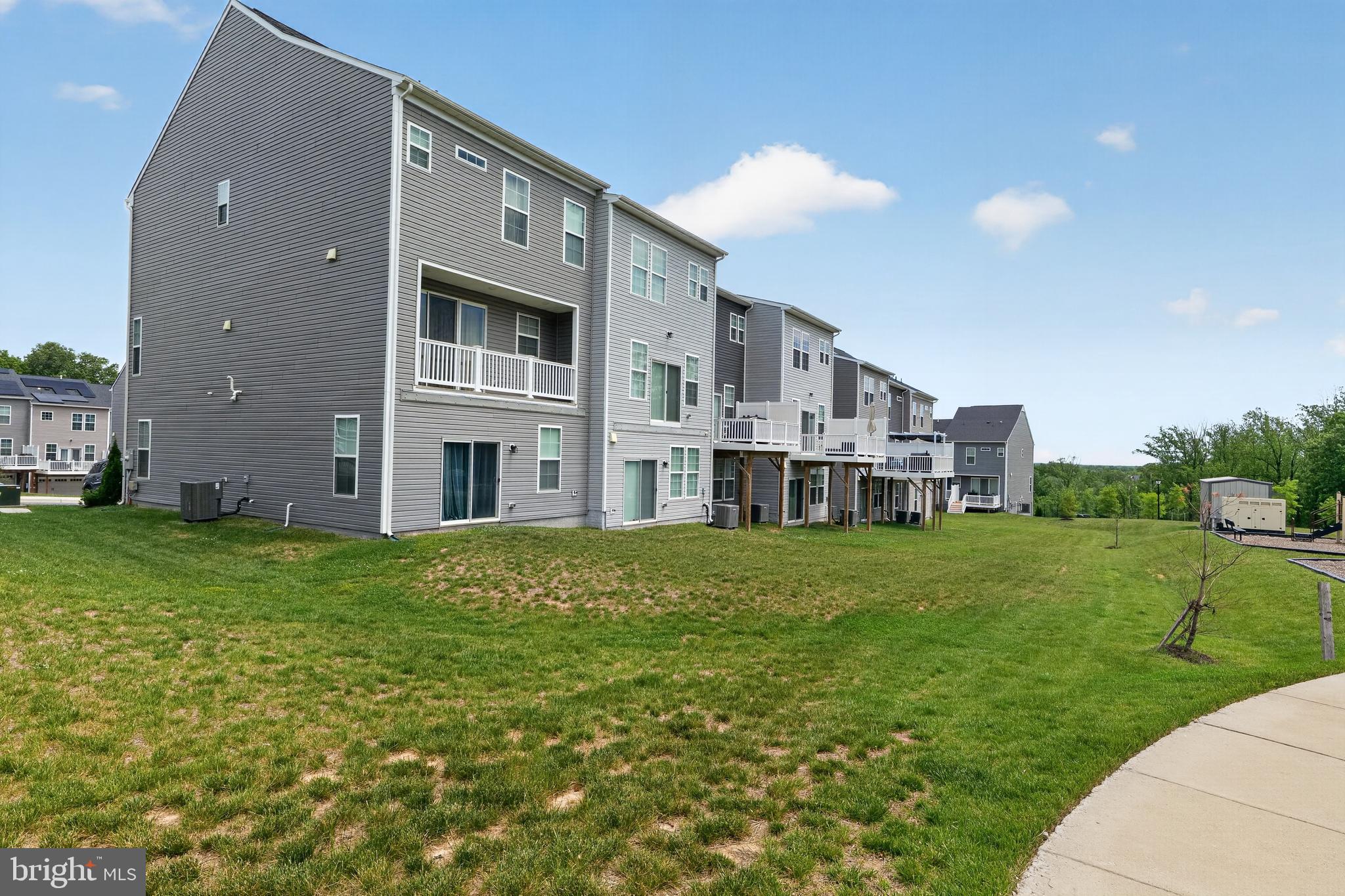 LAUREL OVERLOOK - Residential