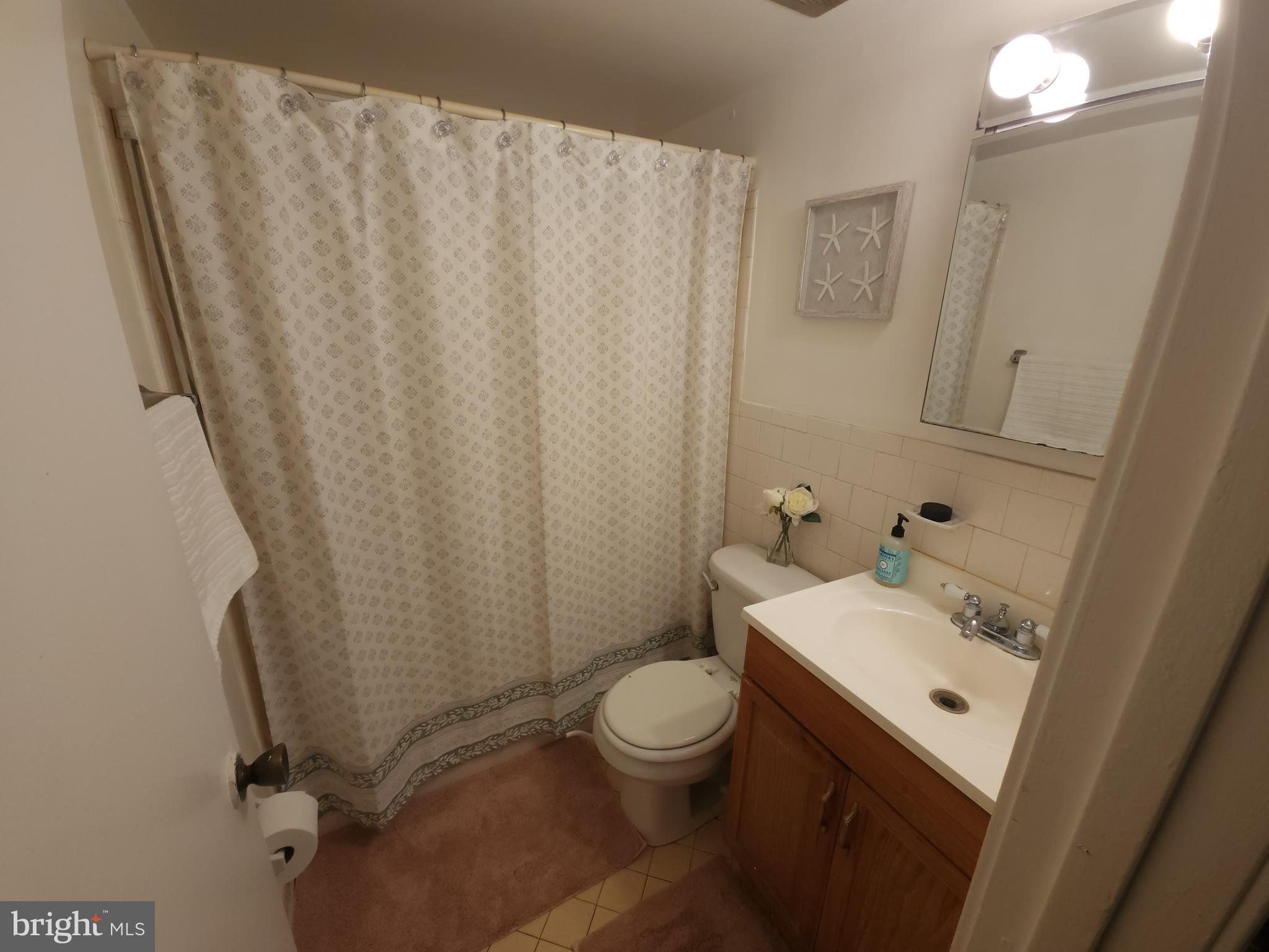 AMERICANA FINMARK - Residential Lease