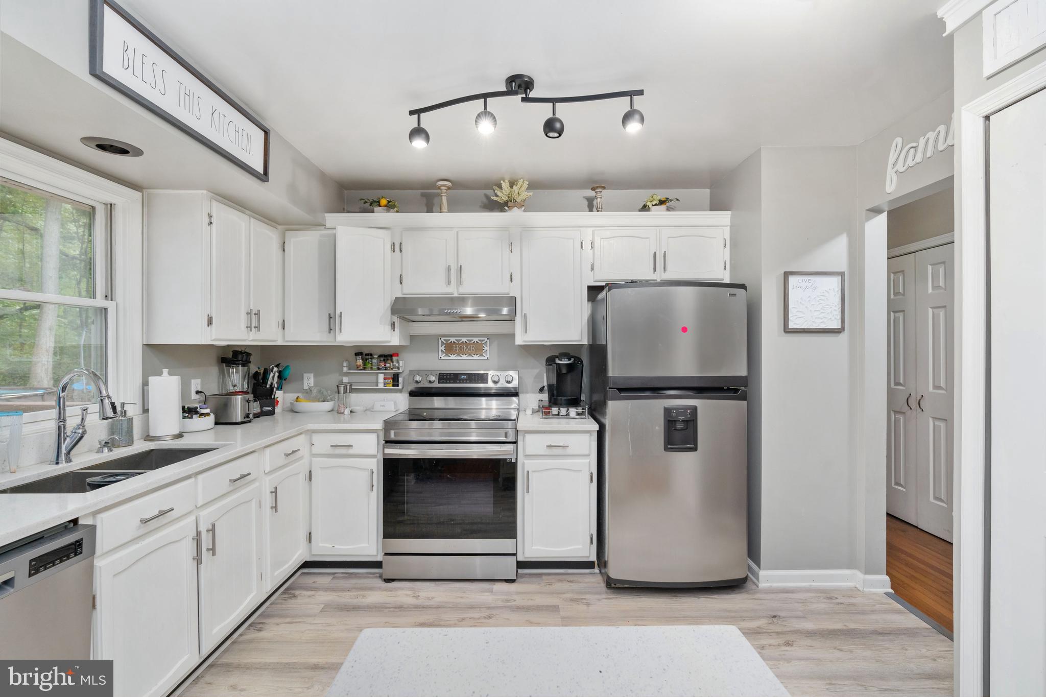 MIXSON PROPERTY DIVISION - Residential