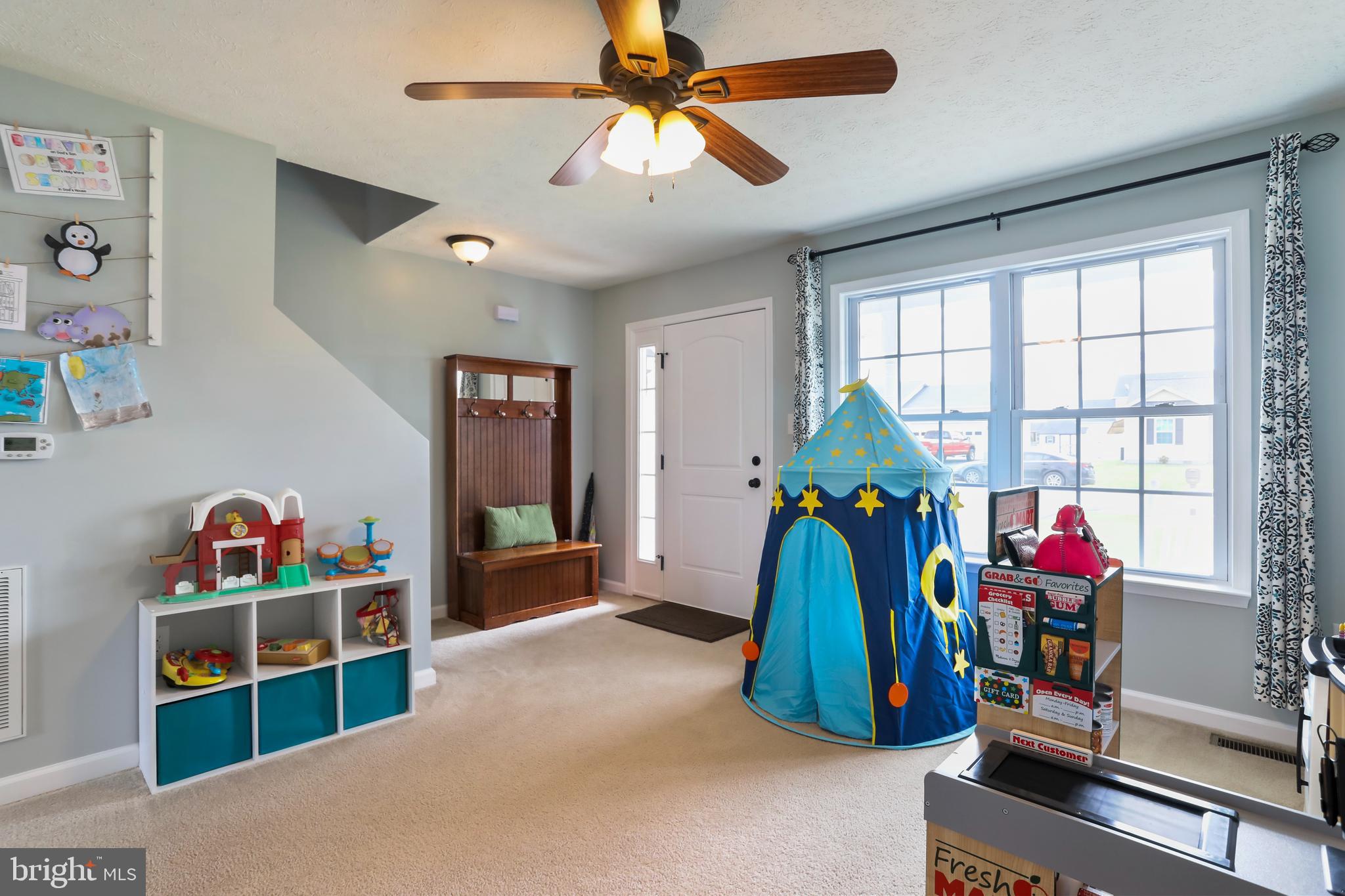 SPRING HILL - Residential