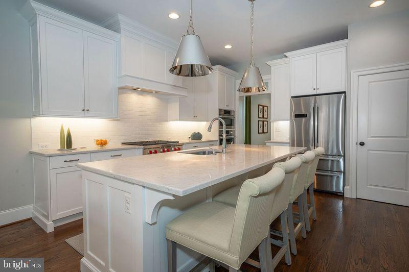 CHAPEL HILL - Residential