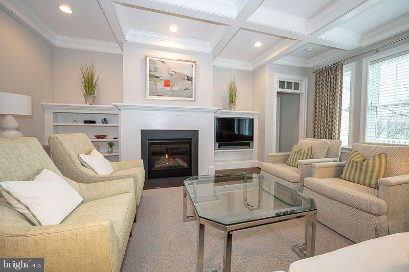 CHAPEL HILL - Residential