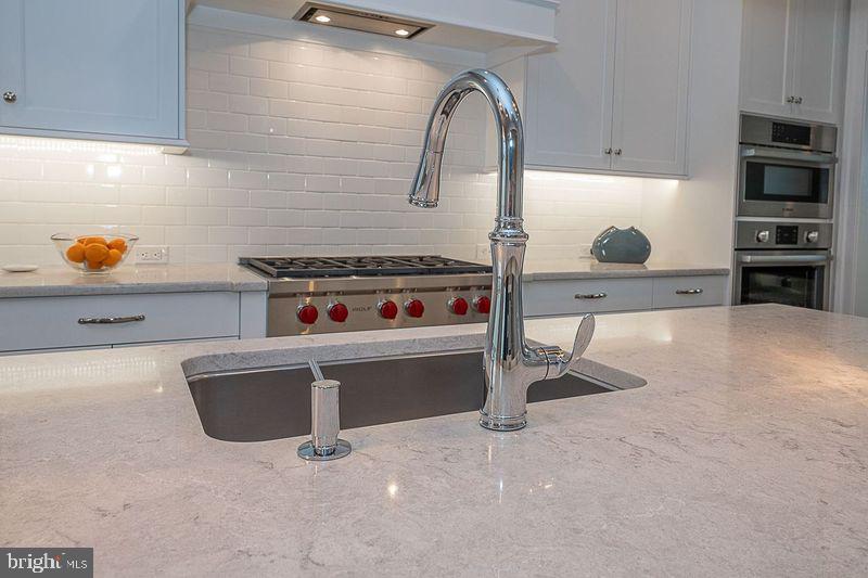 CHAPEL HILL - Residential