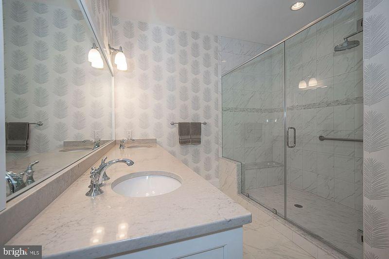 CHAPEL HILL - Residential