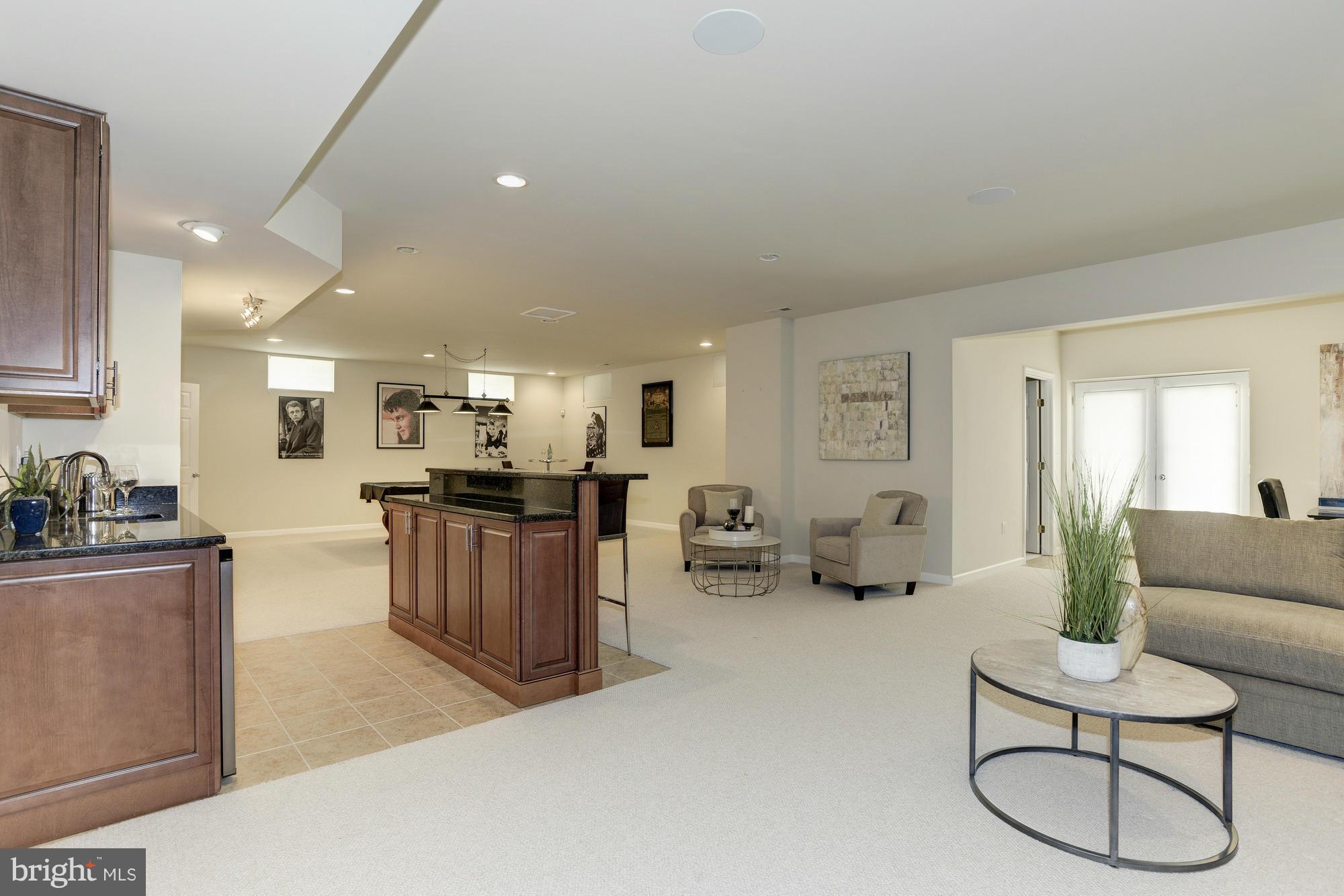 LEE HEIGHTS - Residential