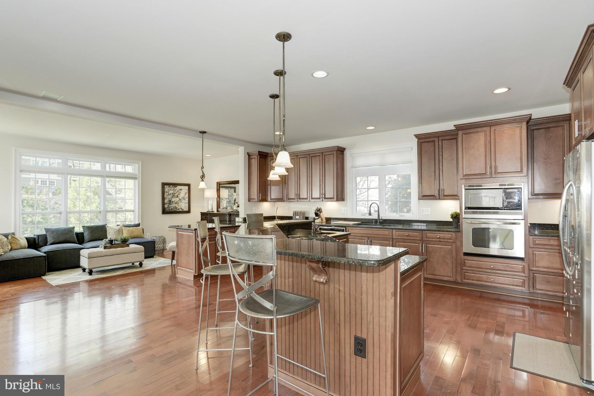 LEE HEIGHTS - Residential