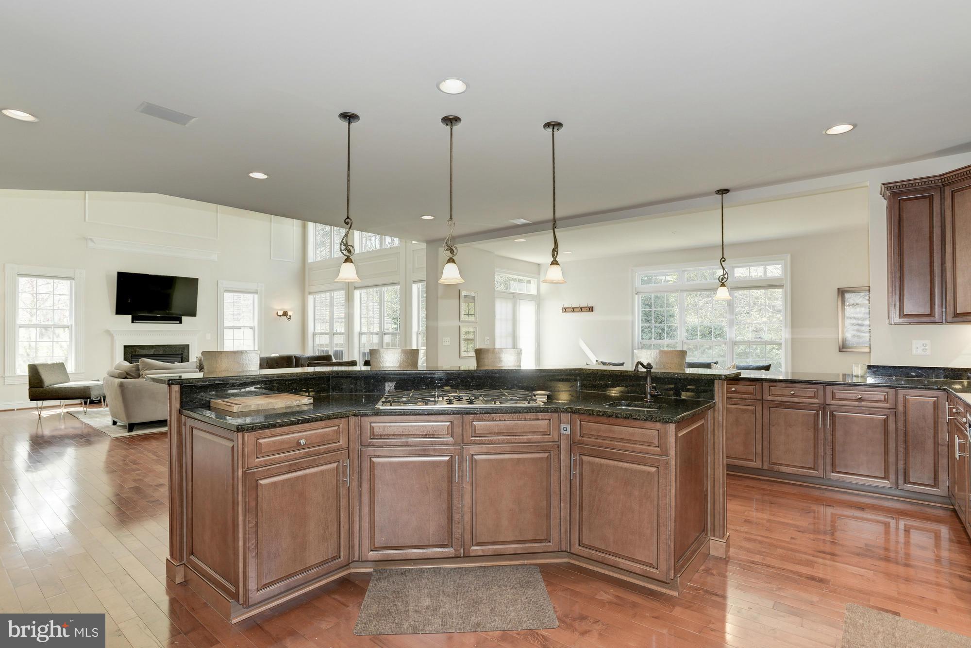 LEE HEIGHTS - Residential