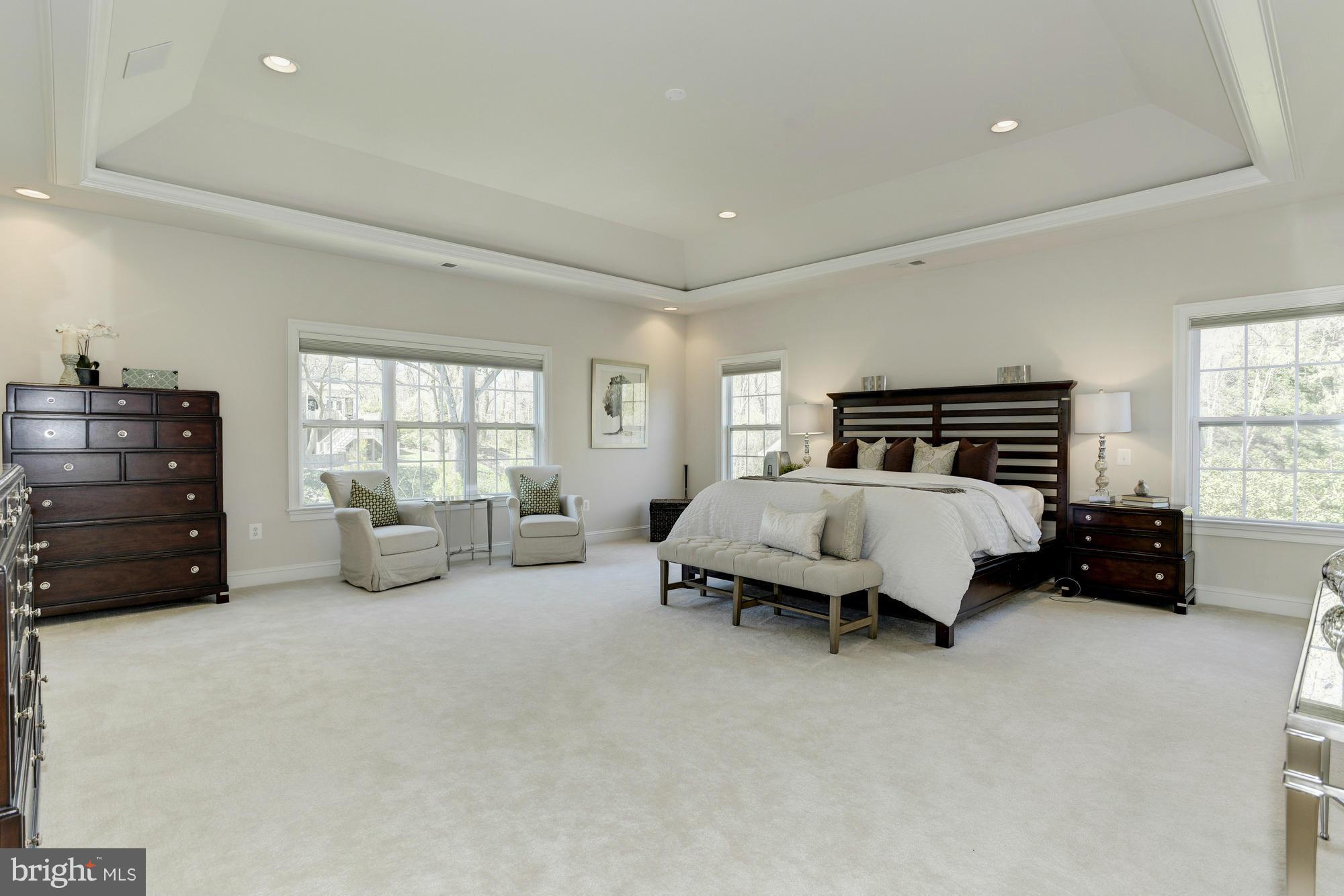 LEE HEIGHTS - Residential