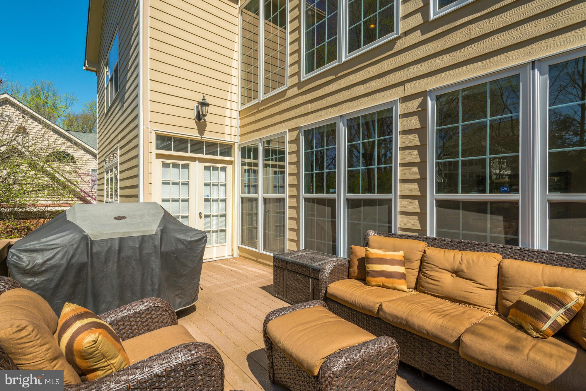 LEE HEIGHTS - Residential