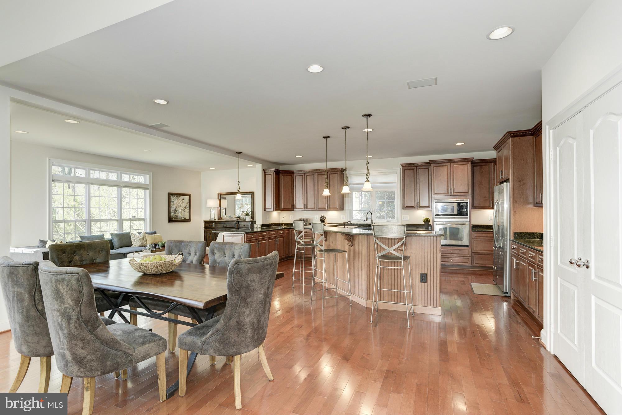 LEE HEIGHTS - Residential