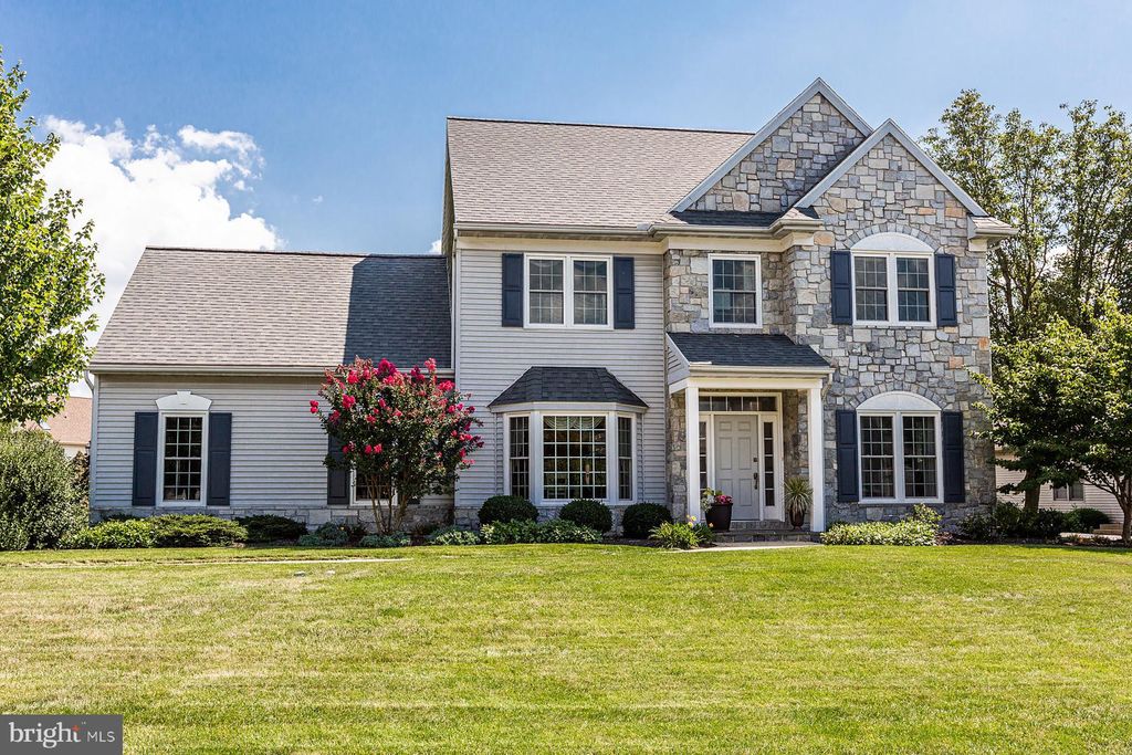 Photo of 2938 HEARTHSIDE LN, LANCASTER, PA 17601 (MLS # PALA2027616)