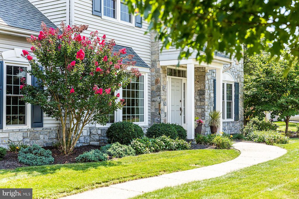 Photo of 2938 HEARTHSIDE LN, LANCASTER, PA 17601 (MLS # PALA2027616)