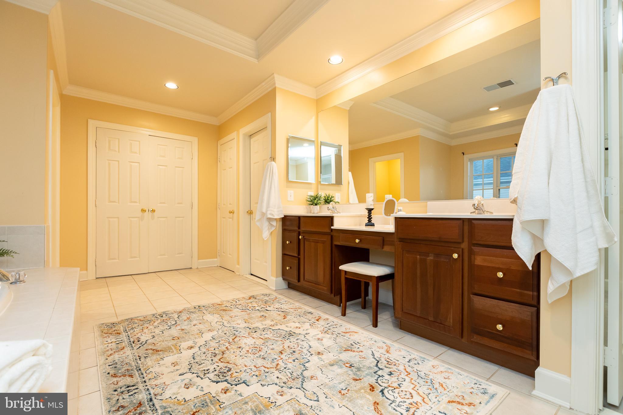 KING FARM WATKINS POND - Residential