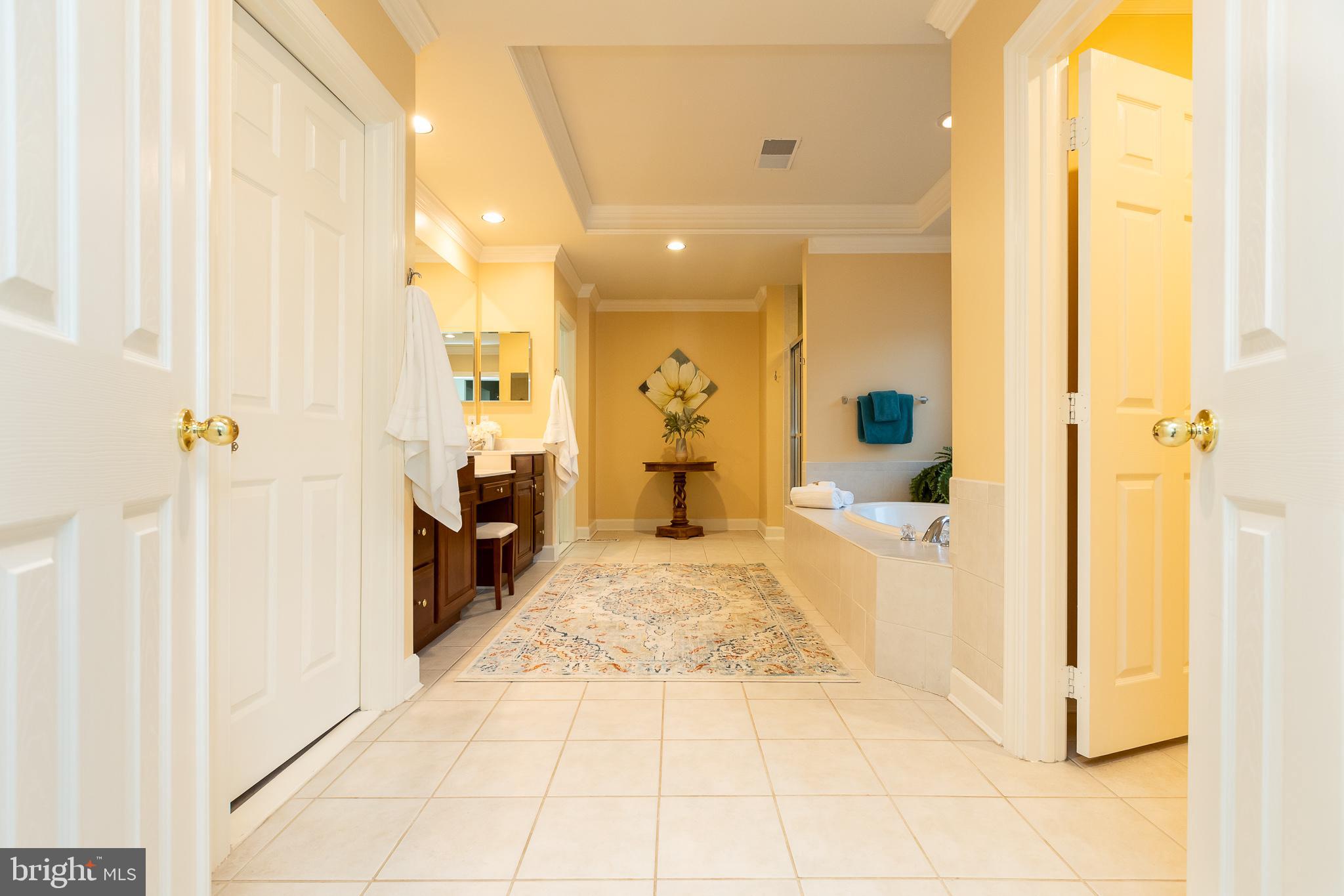 KING FARM WATKINS POND - Residential