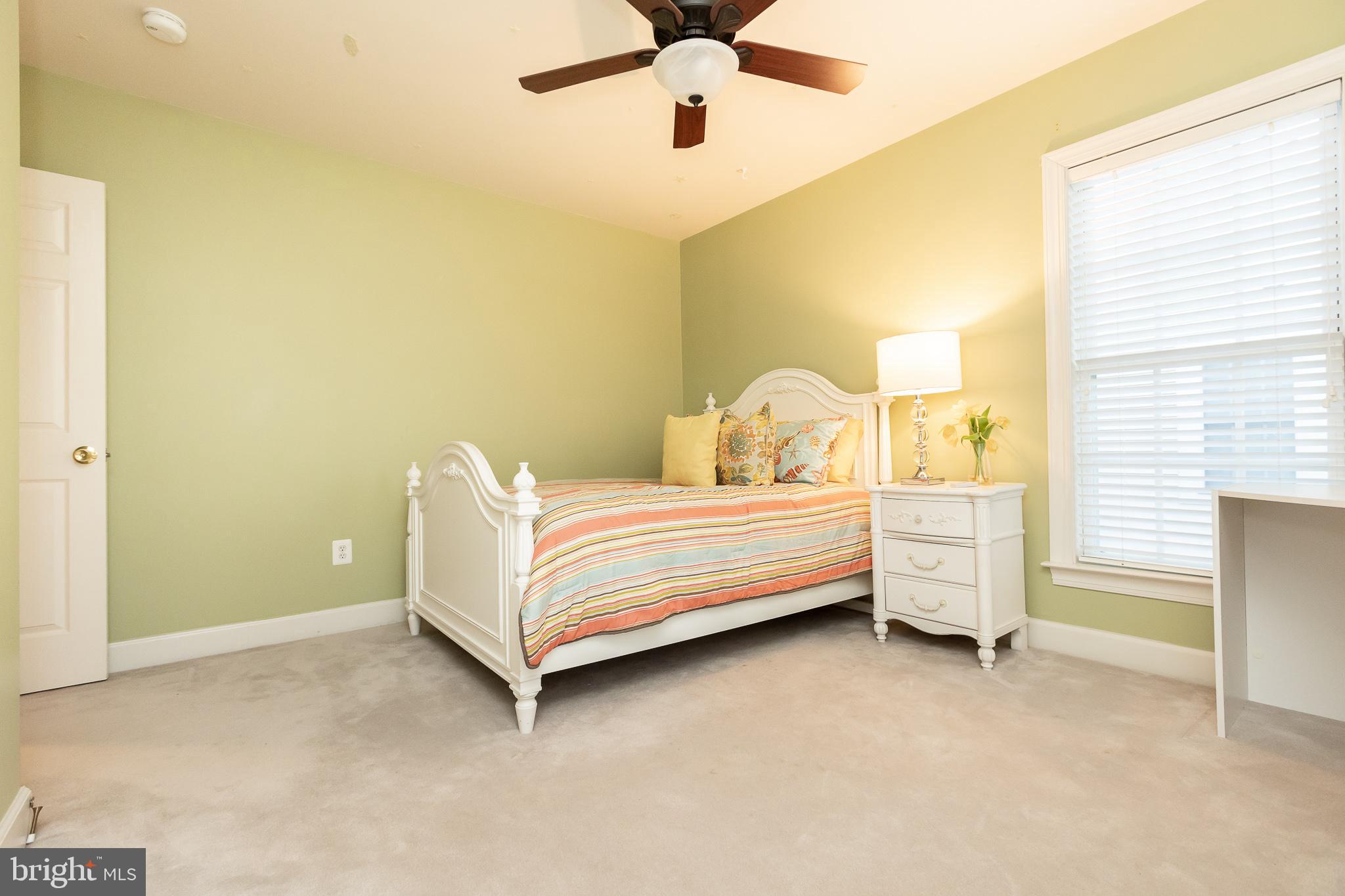 KING FARM WATKINS POND - Residential