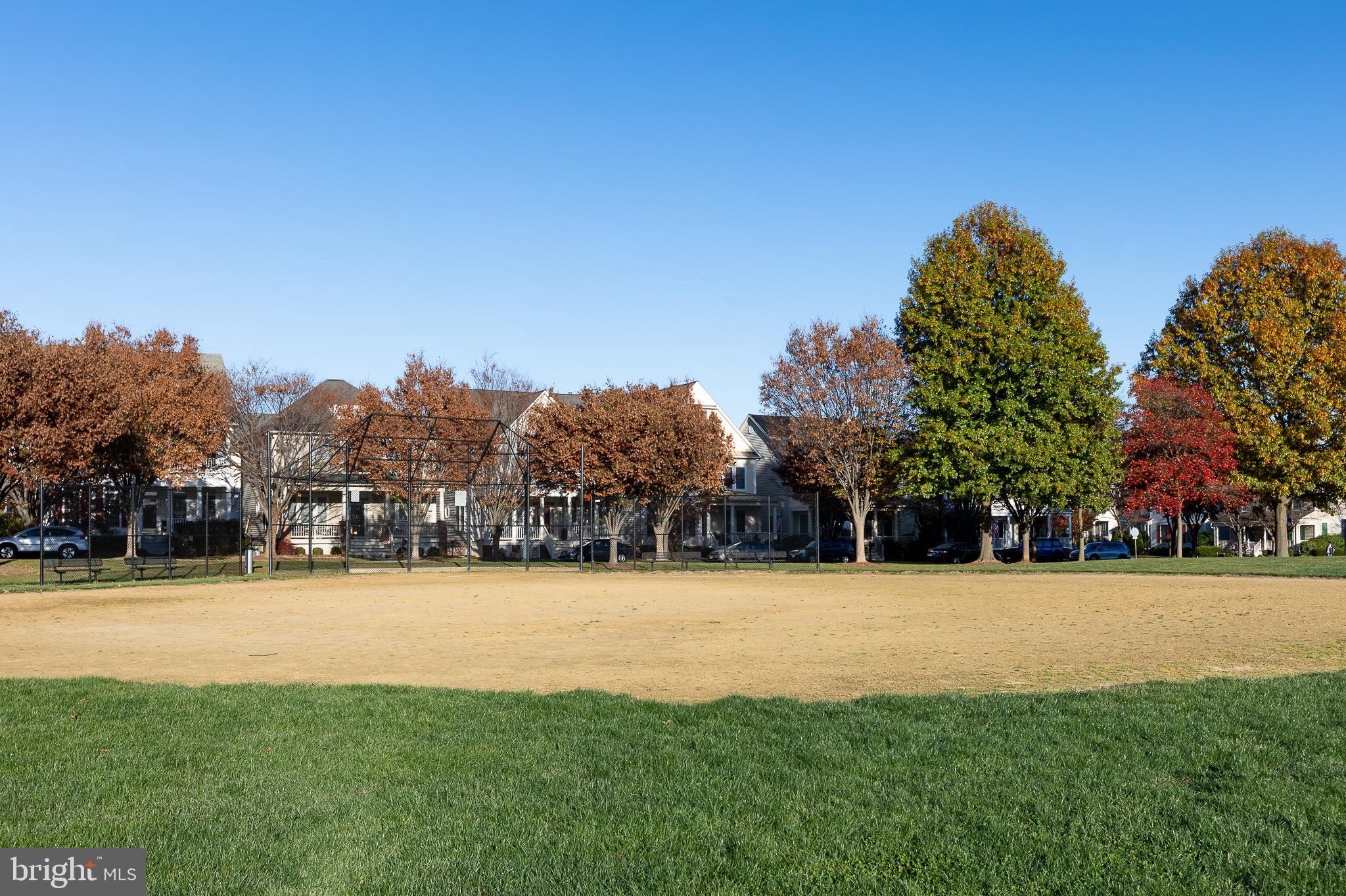 KING FARM WATKINS POND - Residential