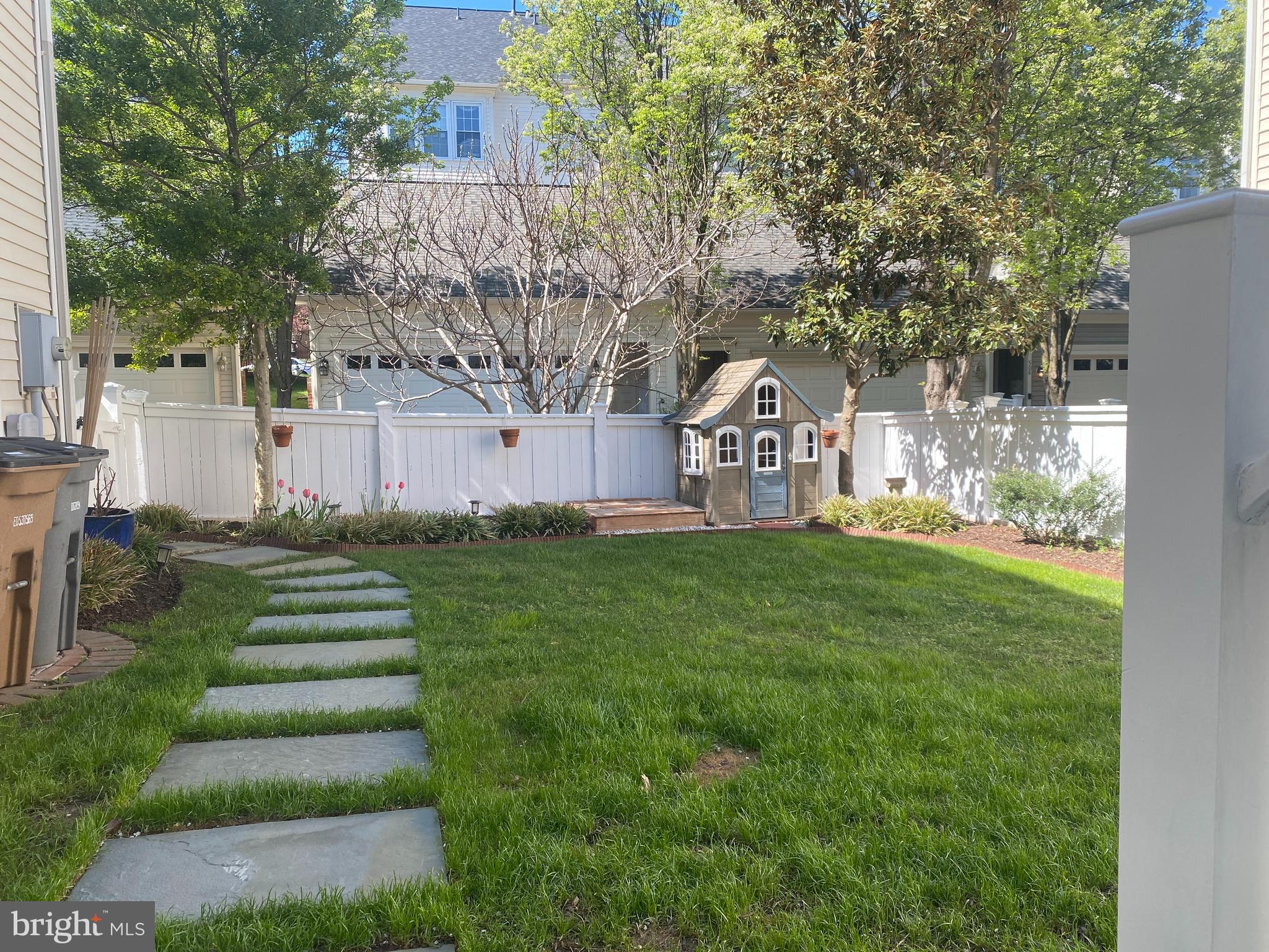 KING FARM WATKINS POND - Residential