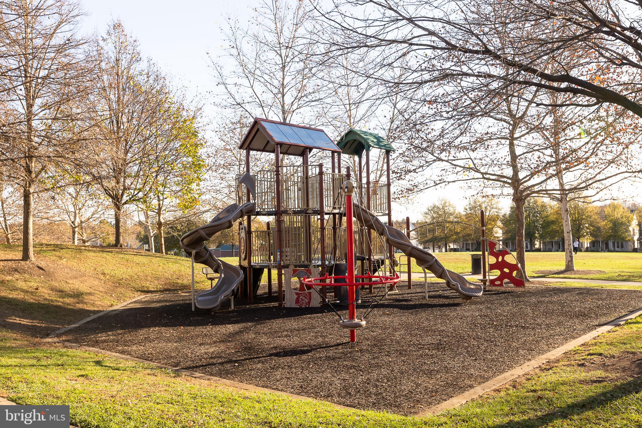 KING FARM WATKINS POND - Residential