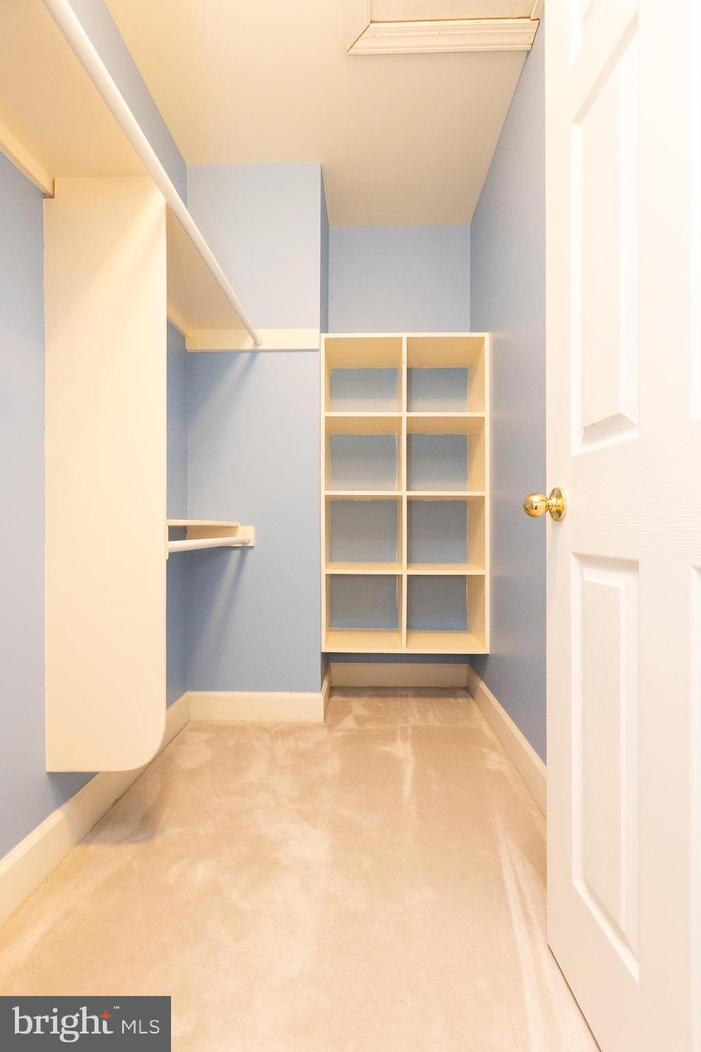 KING FARM WATKINS POND - Residential