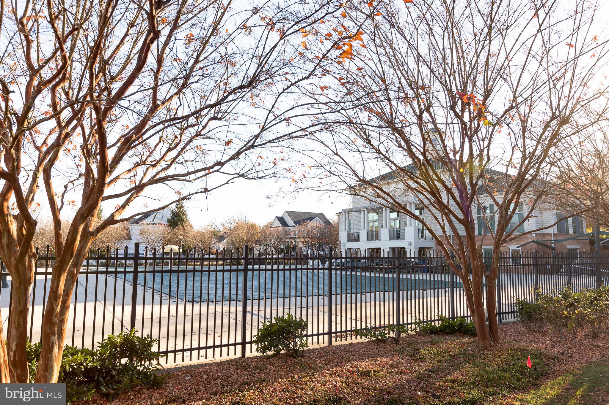 KING FARM WATKINS POND - Residential