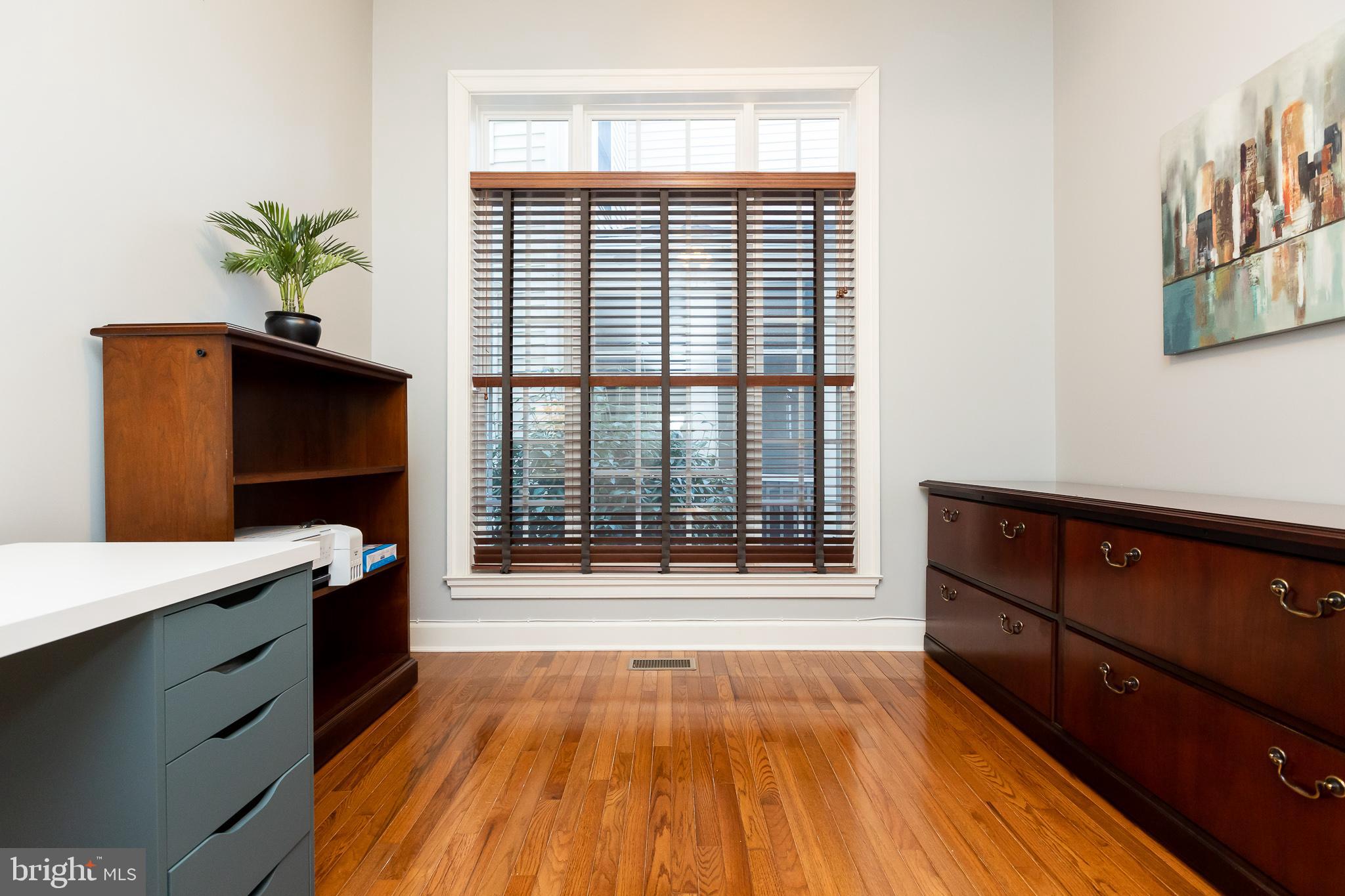 KING FARM WATKINS POND - Residential