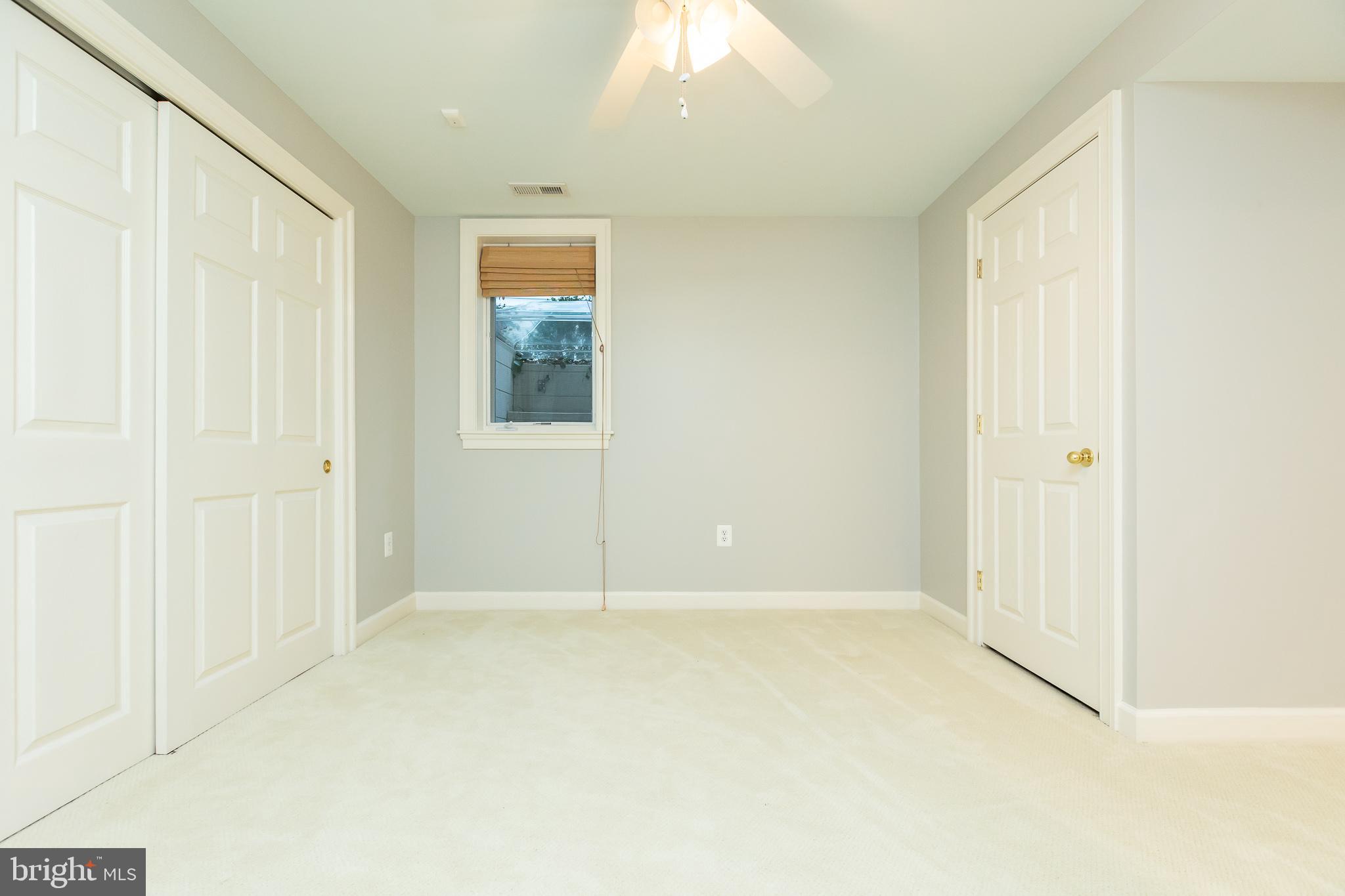 KING FARM WATKINS POND - Residential