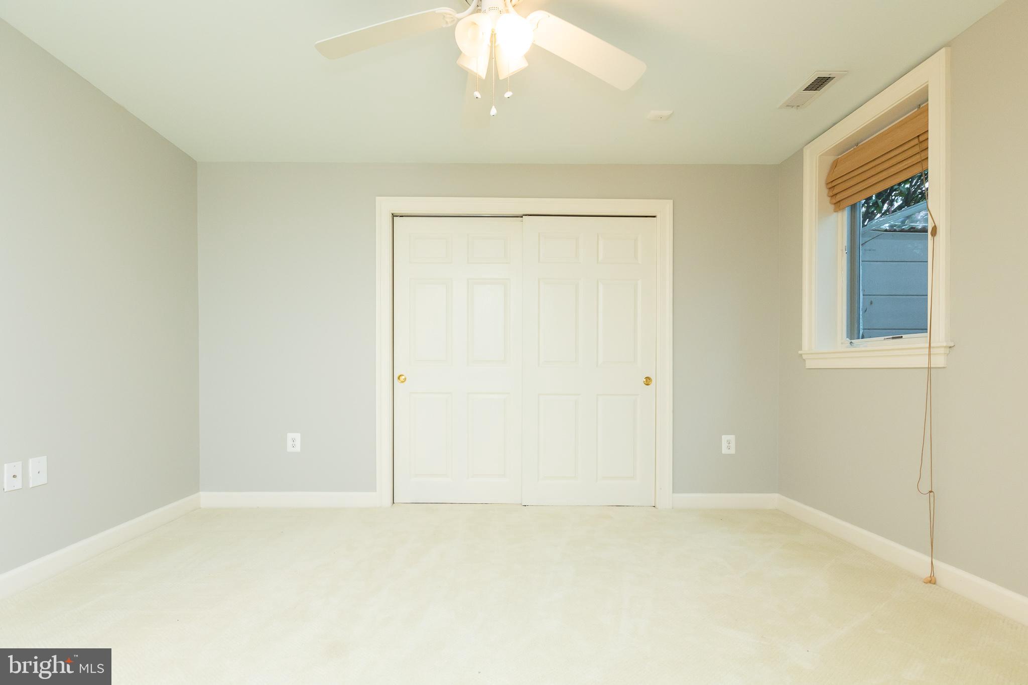 KING FARM WATKINS POND - Residential