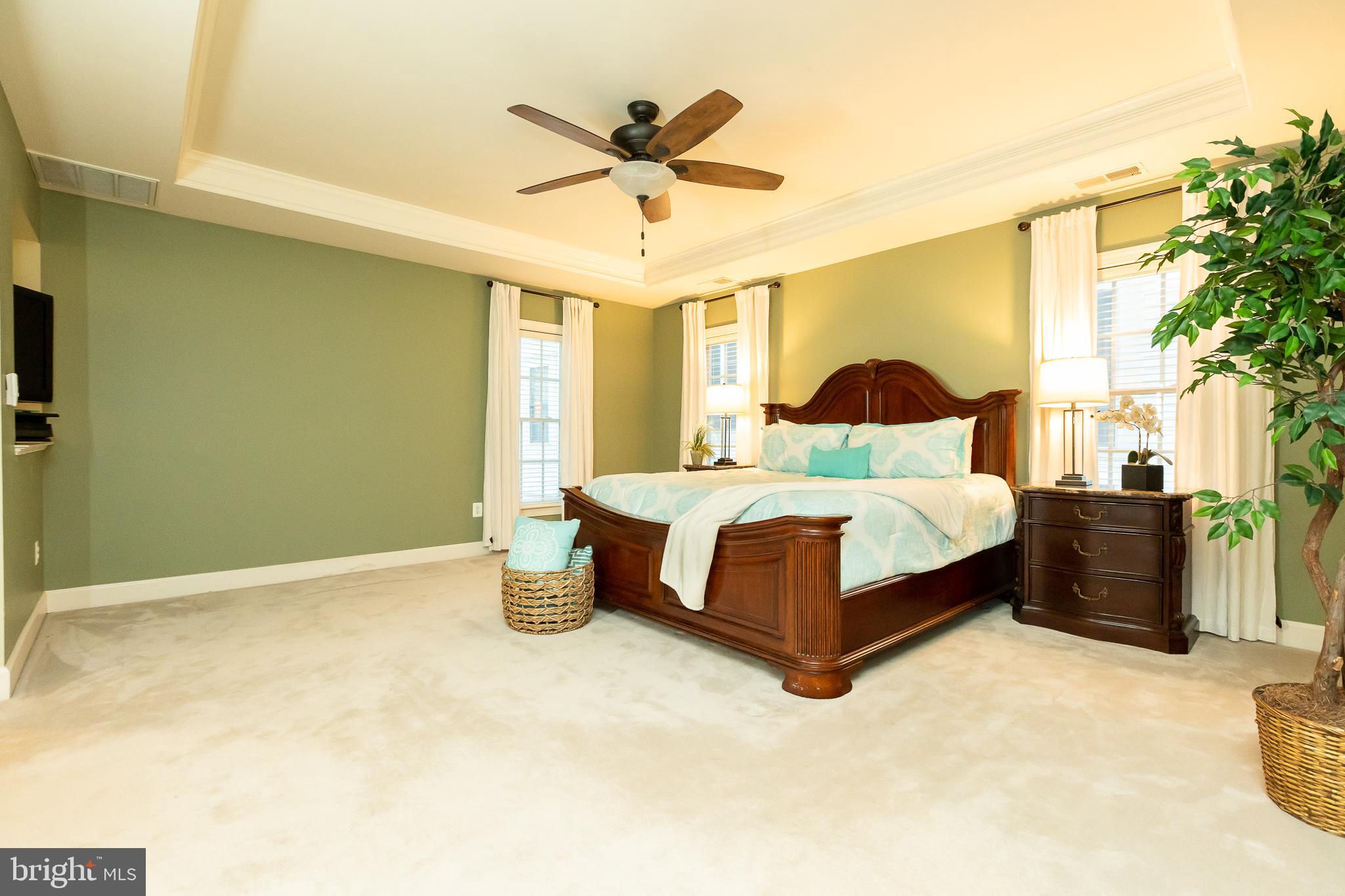 KING FARM WATKINS POND - Residential