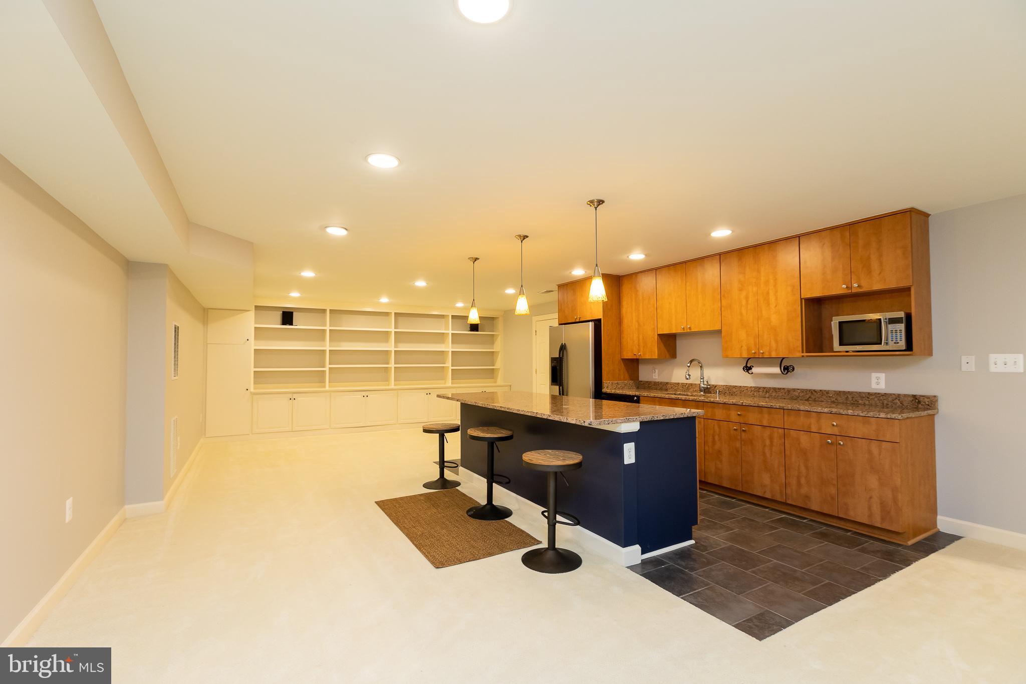 KING FARM WATKINS POND - Residential