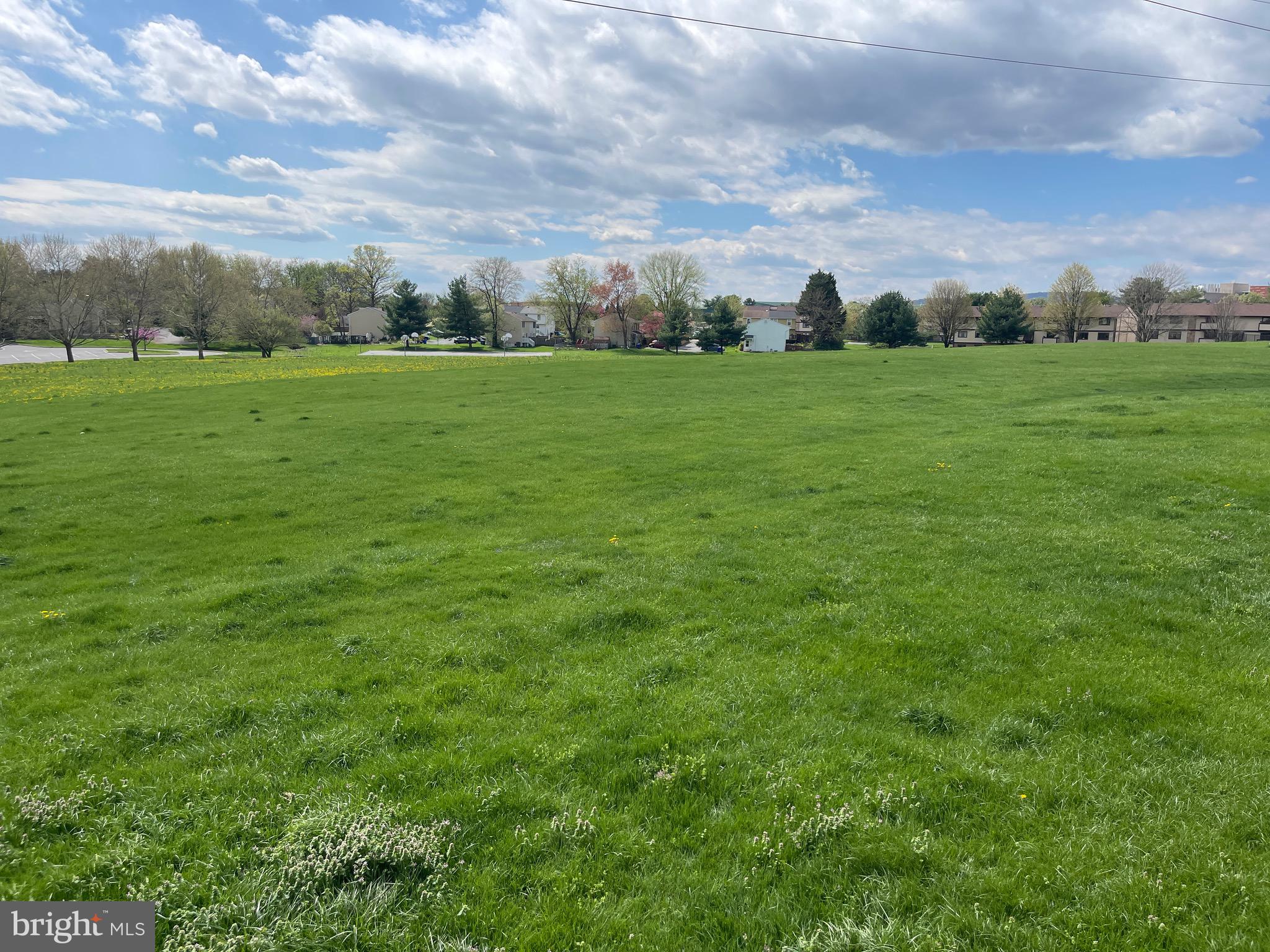 AMBERTOWNE - Residential