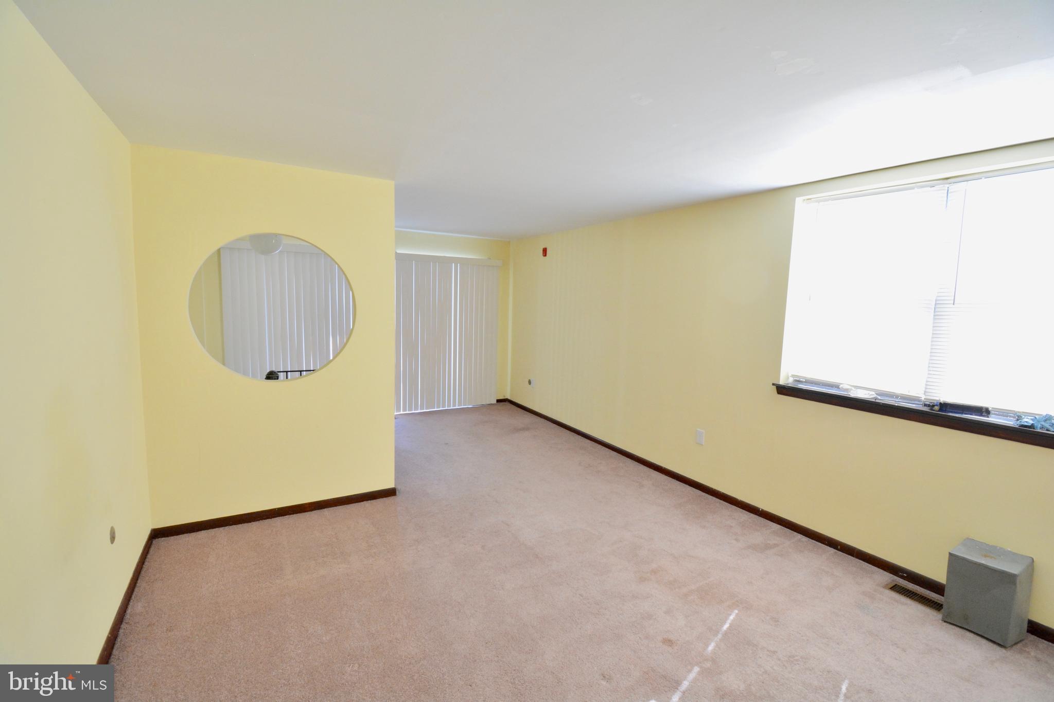 FAIRMOUNT - Residential Lease