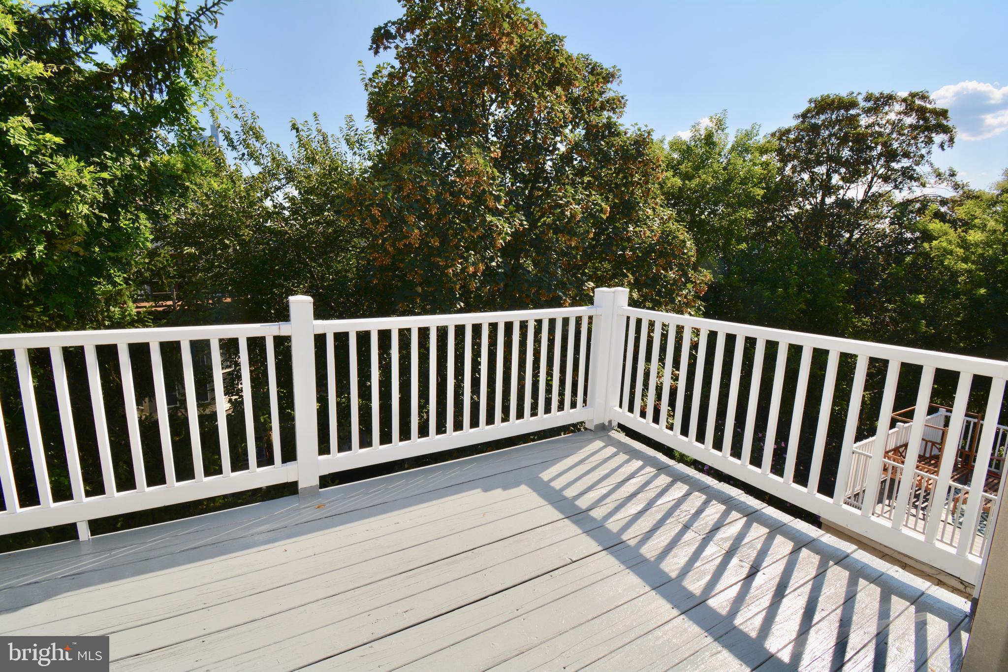 FAIRMOUNT - Residential Lease