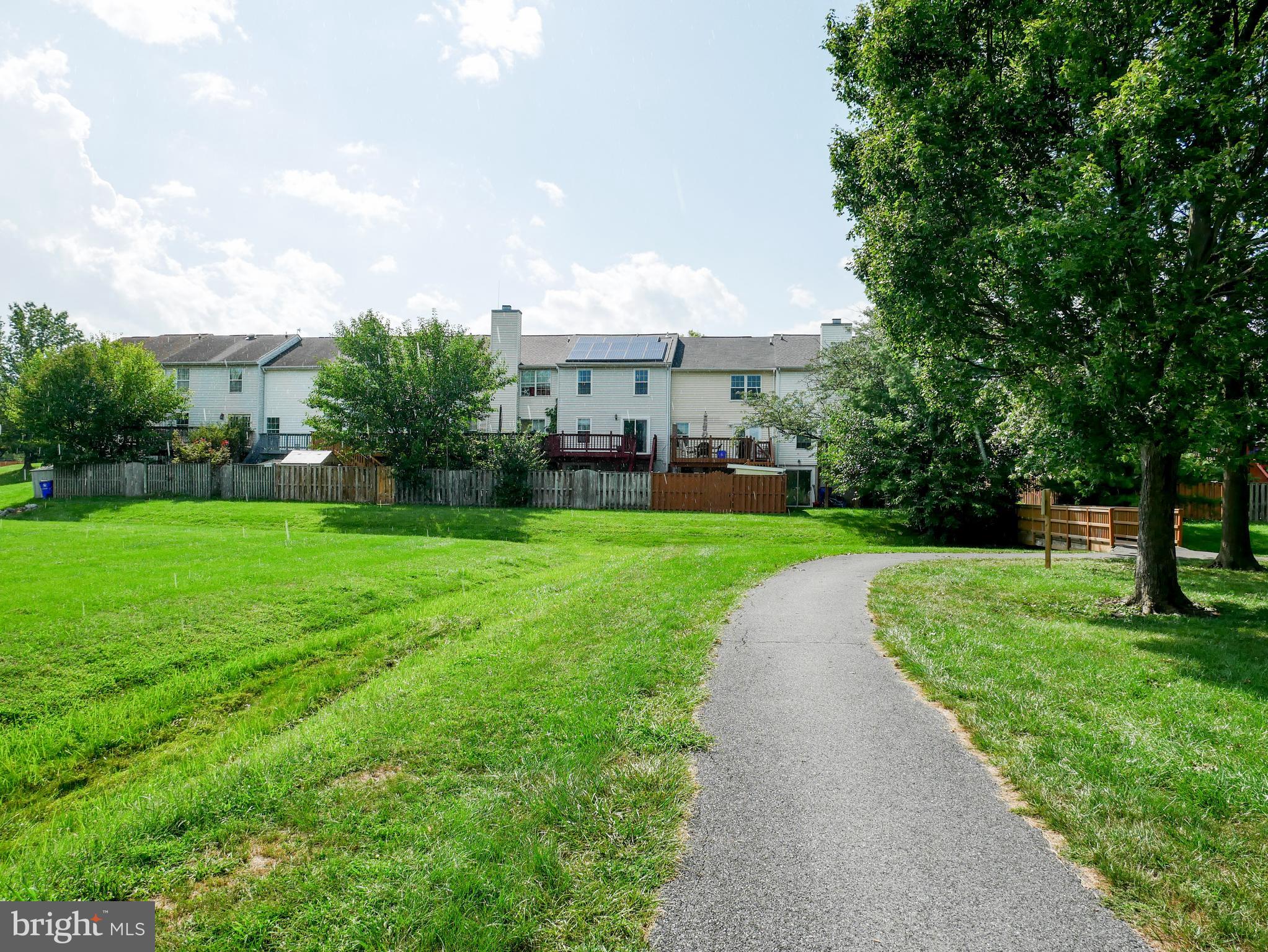 ROBIN MEADOWS - Residential