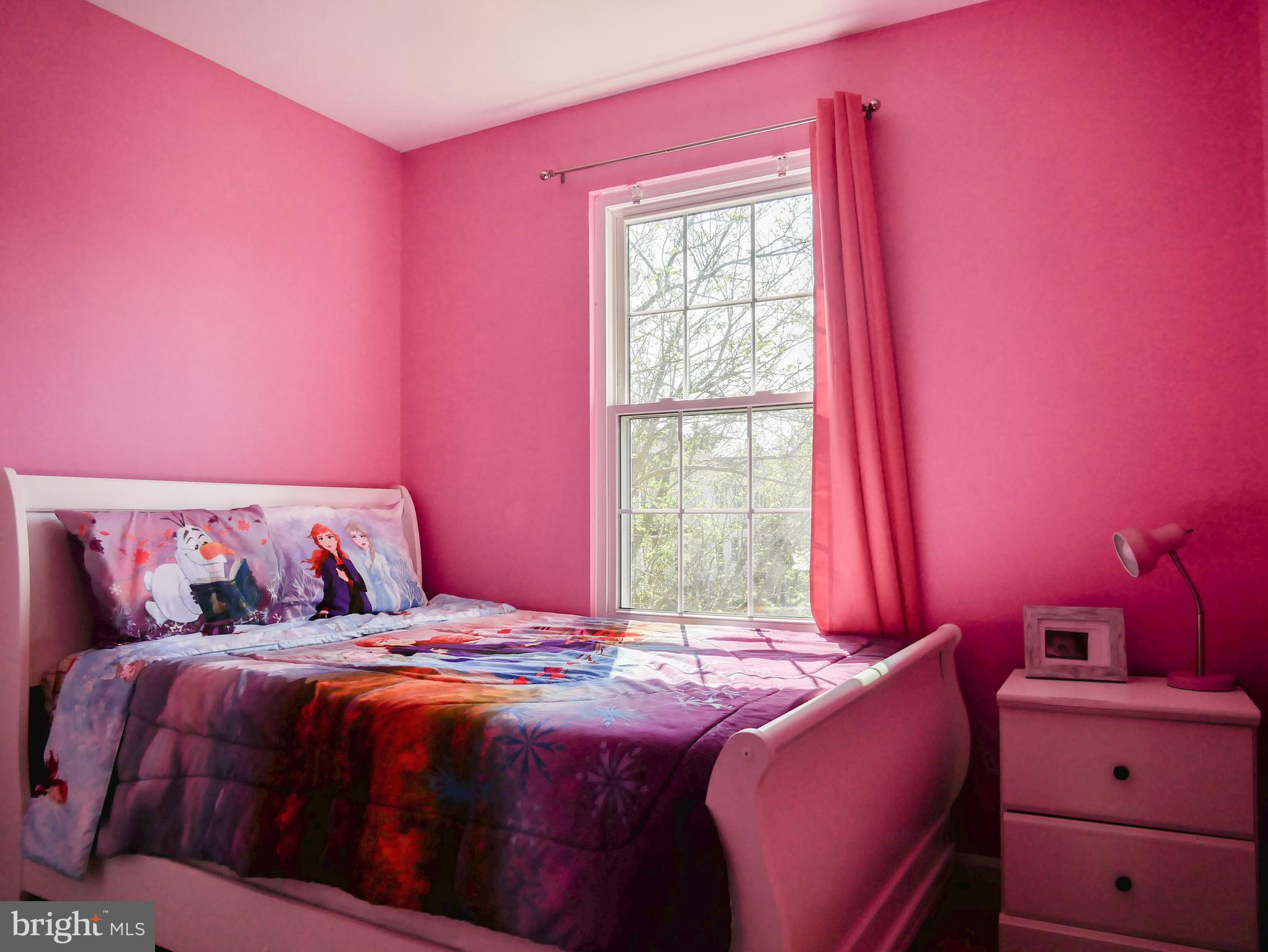 ROBIN MEADOWS - Residential