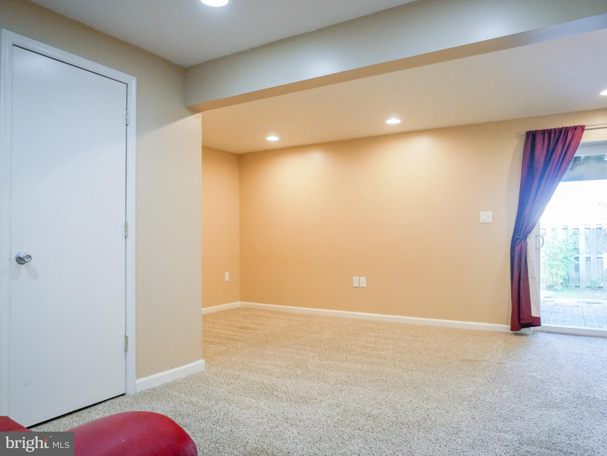 ROBIN MEADOWS - Residential