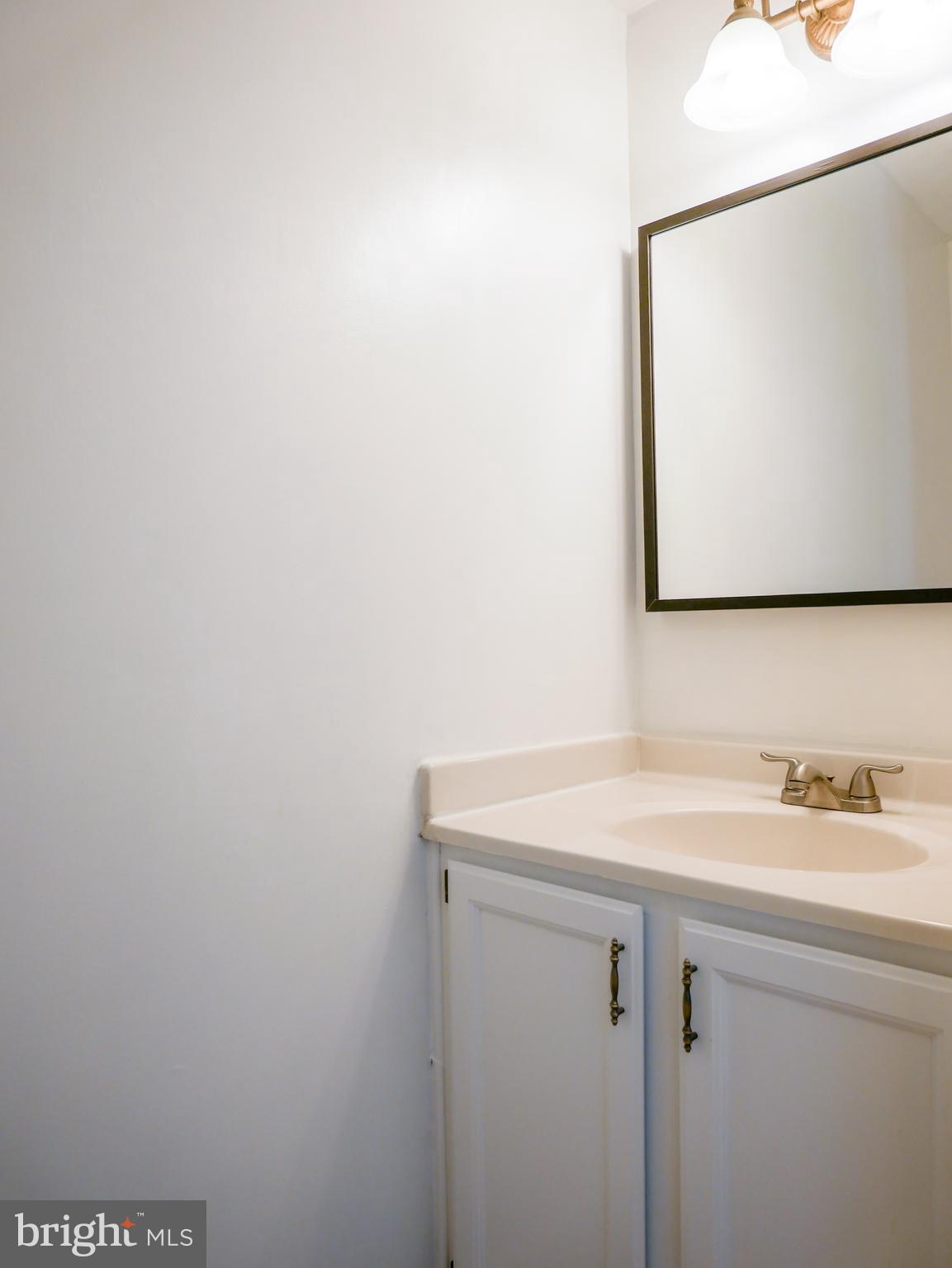 ROBIN MEADOWS - Residential