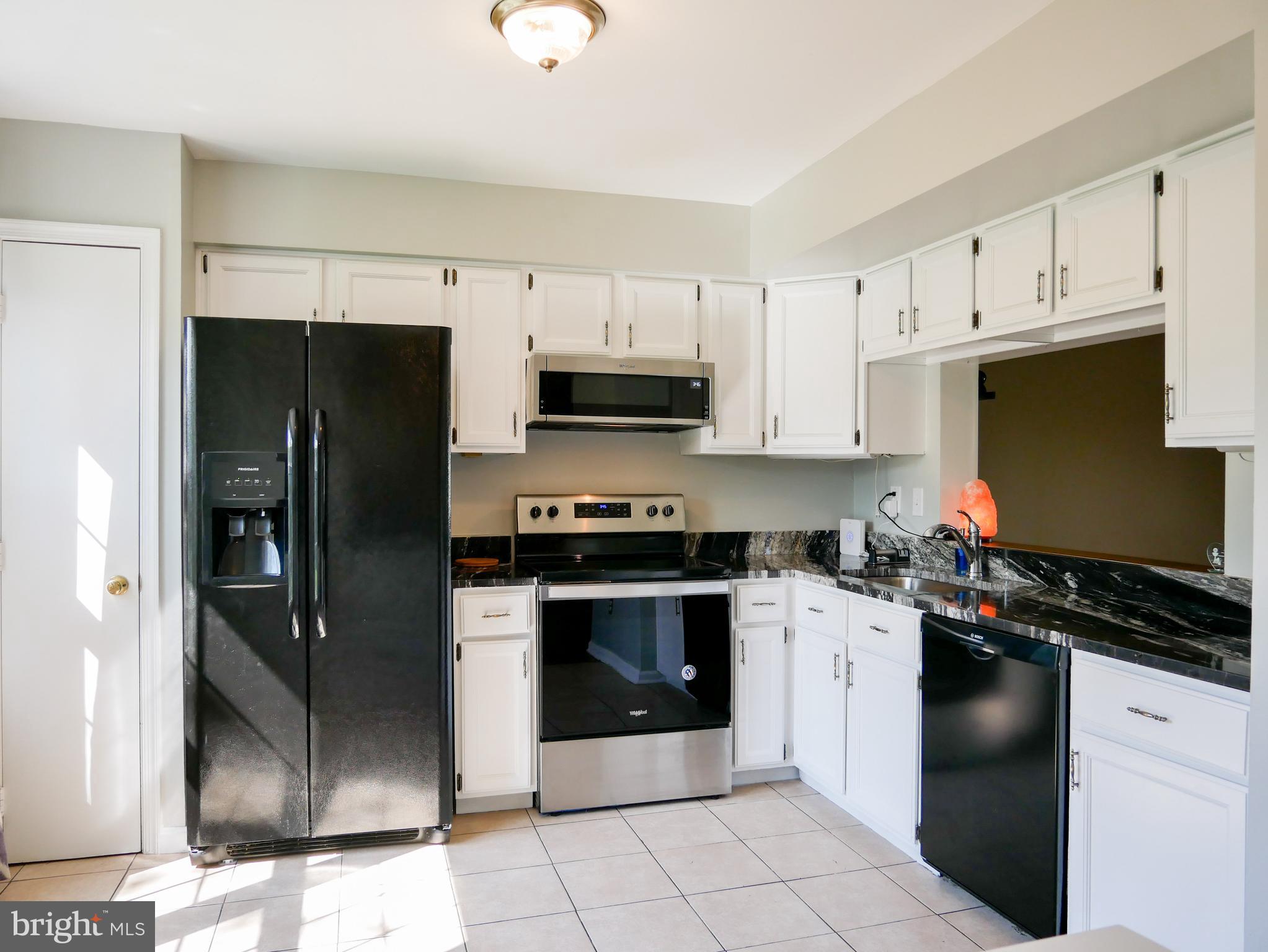 ROBIN MEADOWS - Residential