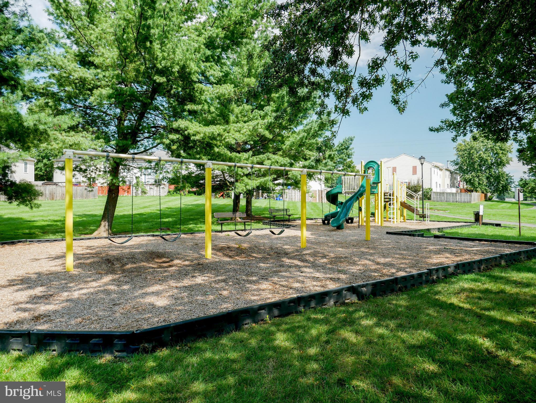 ROBIN MEADOWS - Residential