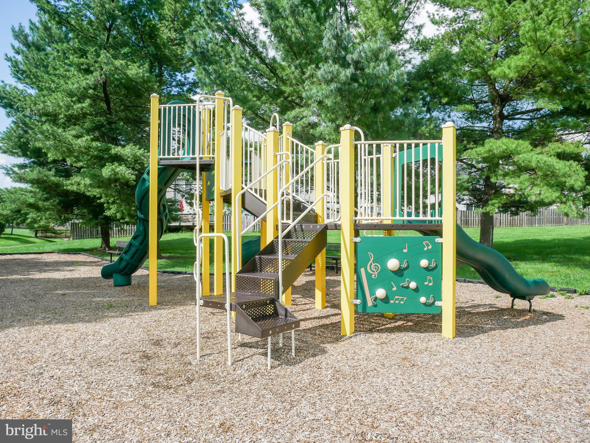 ROBIN MEADOWS - Residential