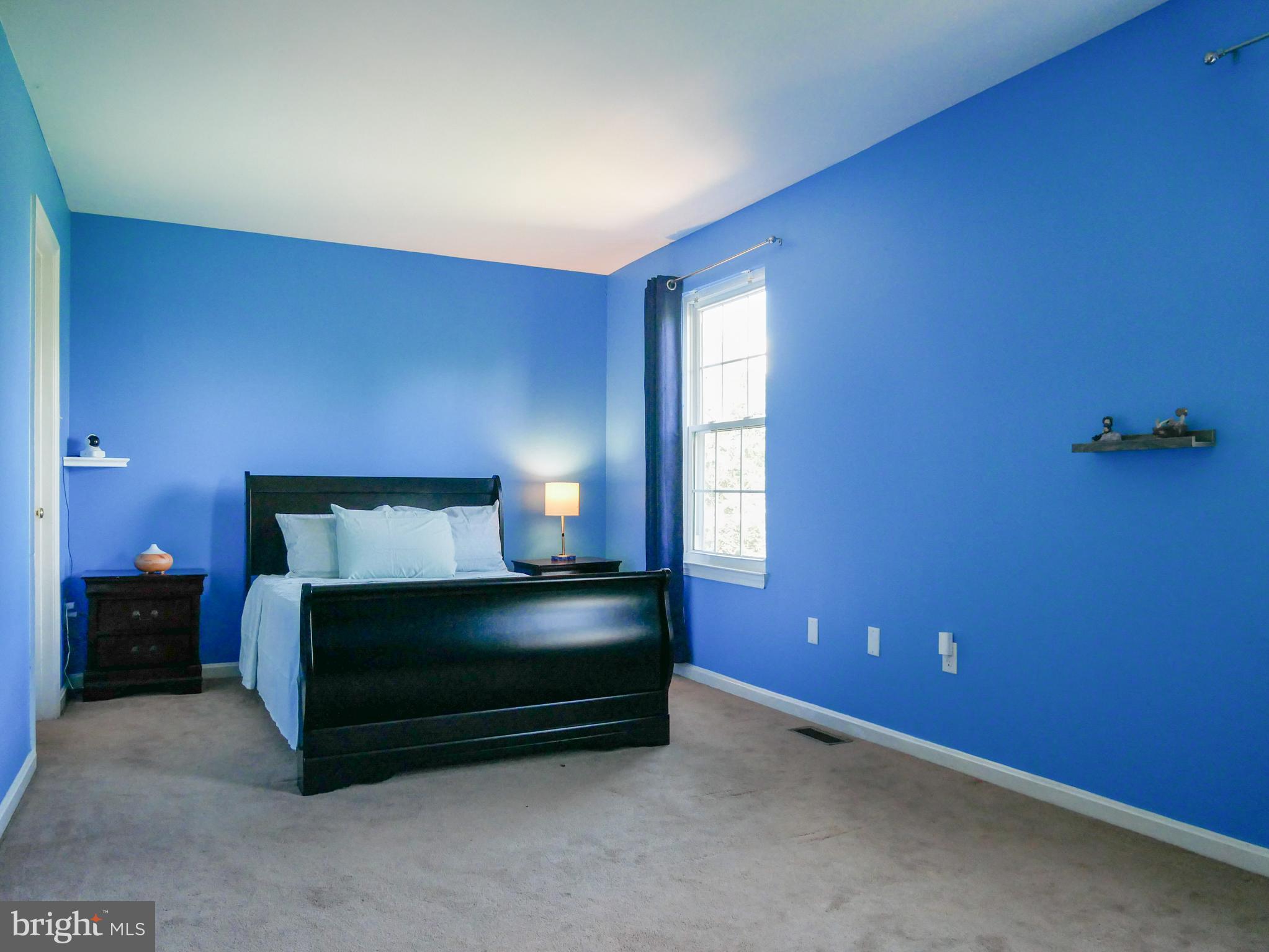 ROBIN MEADOWS - Residential