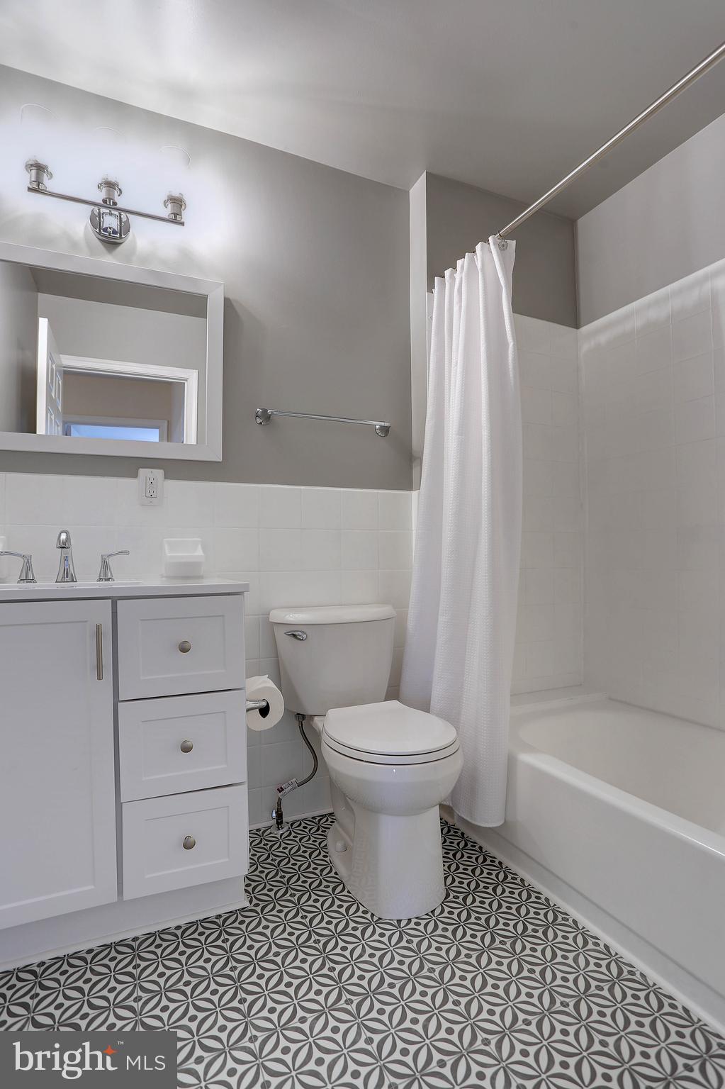 WEST LAUREL - Residential