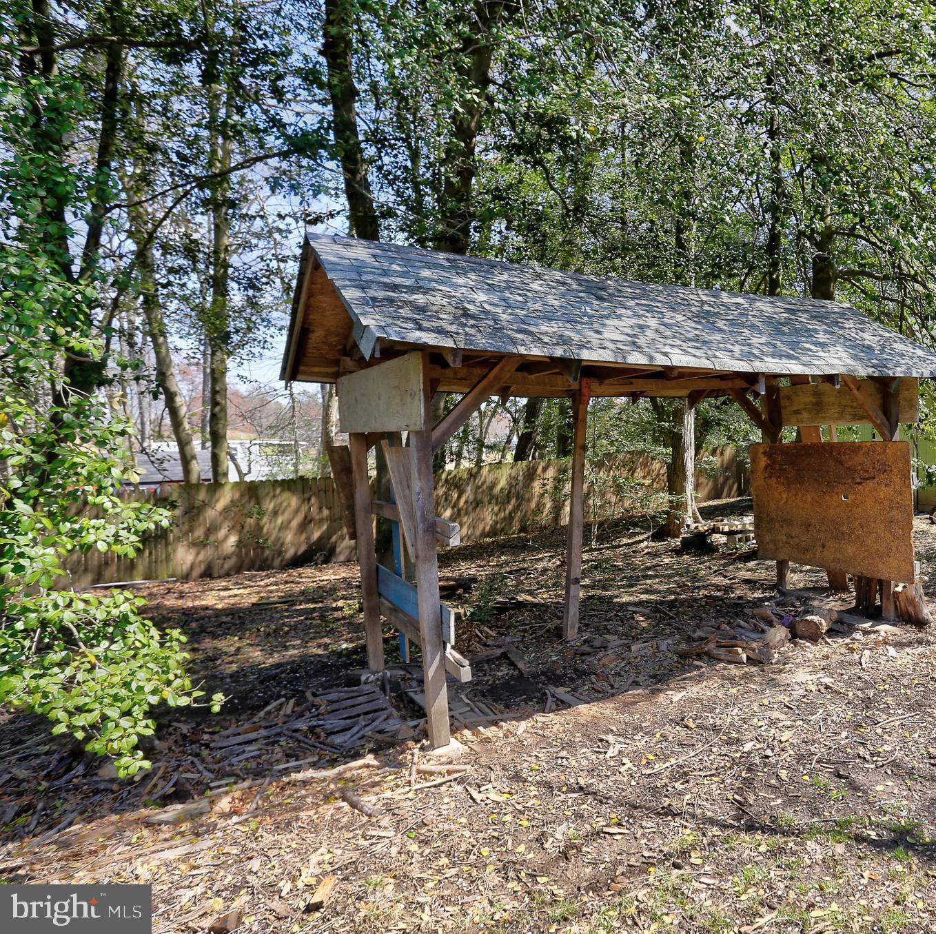 WEST LAUREL - Residential