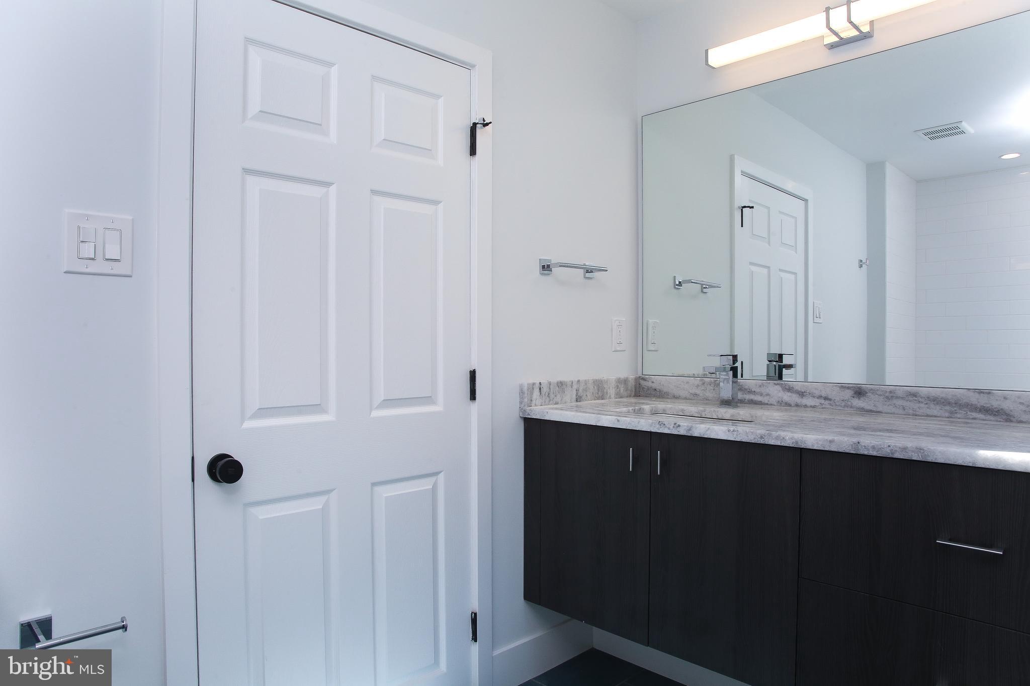 000 - Residential Lease