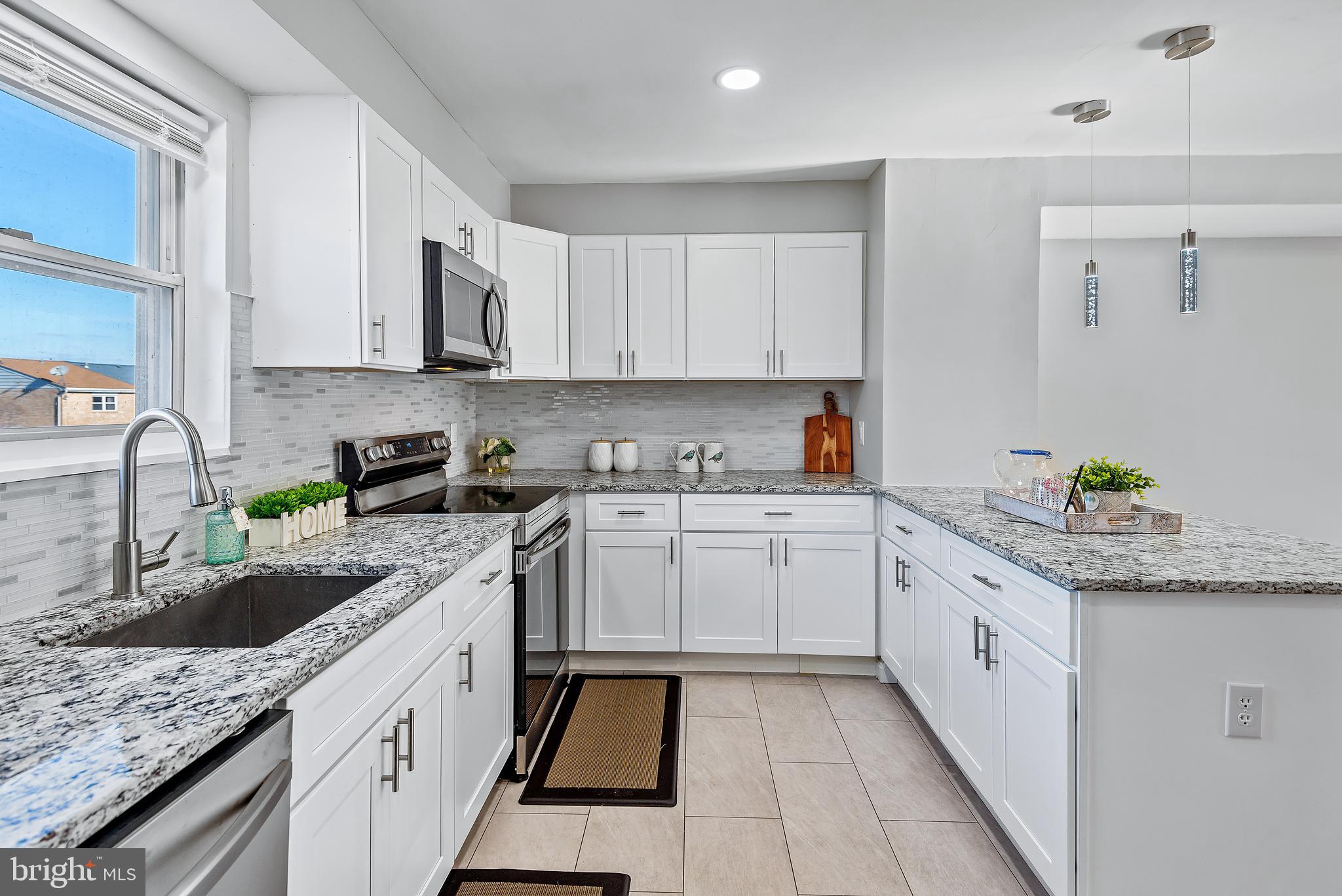 HUNTSMOOR VILLAGE NORTH - Residential