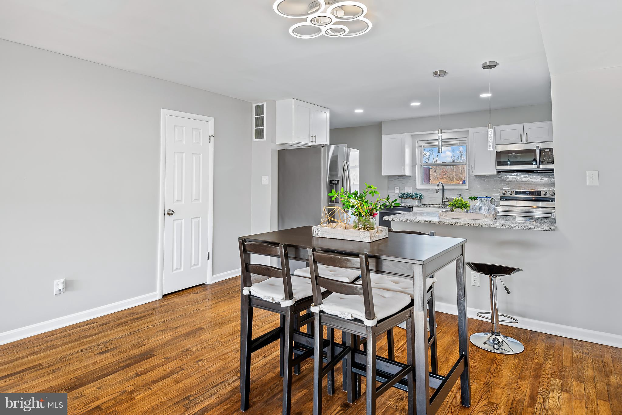 HUNTSMOOR VILLAGE NORTH - Residential